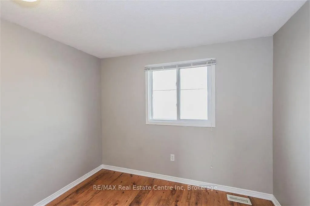 Photo 15 of Unit 41, 151 Martinet Avenue, London, East I — HOMEH