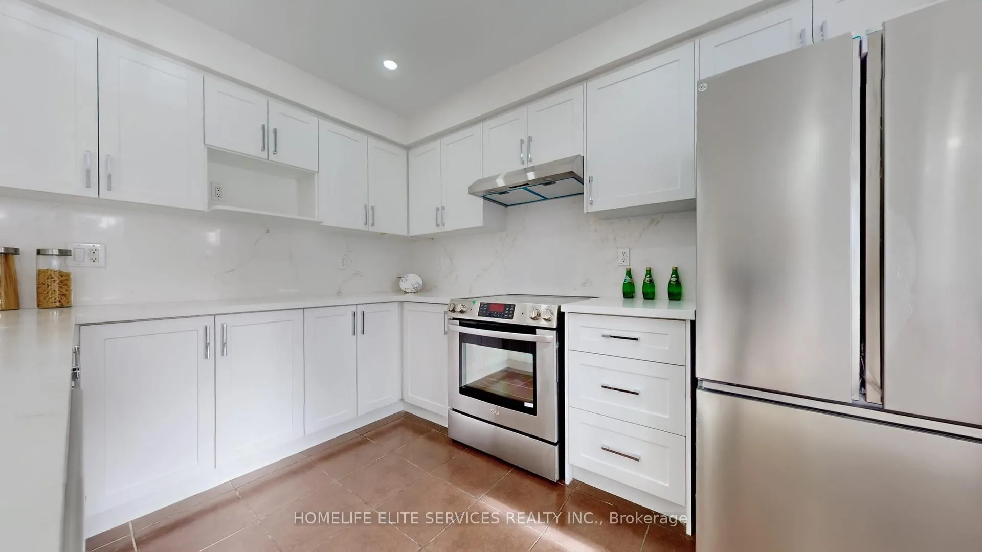Photo 10 of 1880 Liatris Drive, Pickering, Duffin Heights — HOMEH