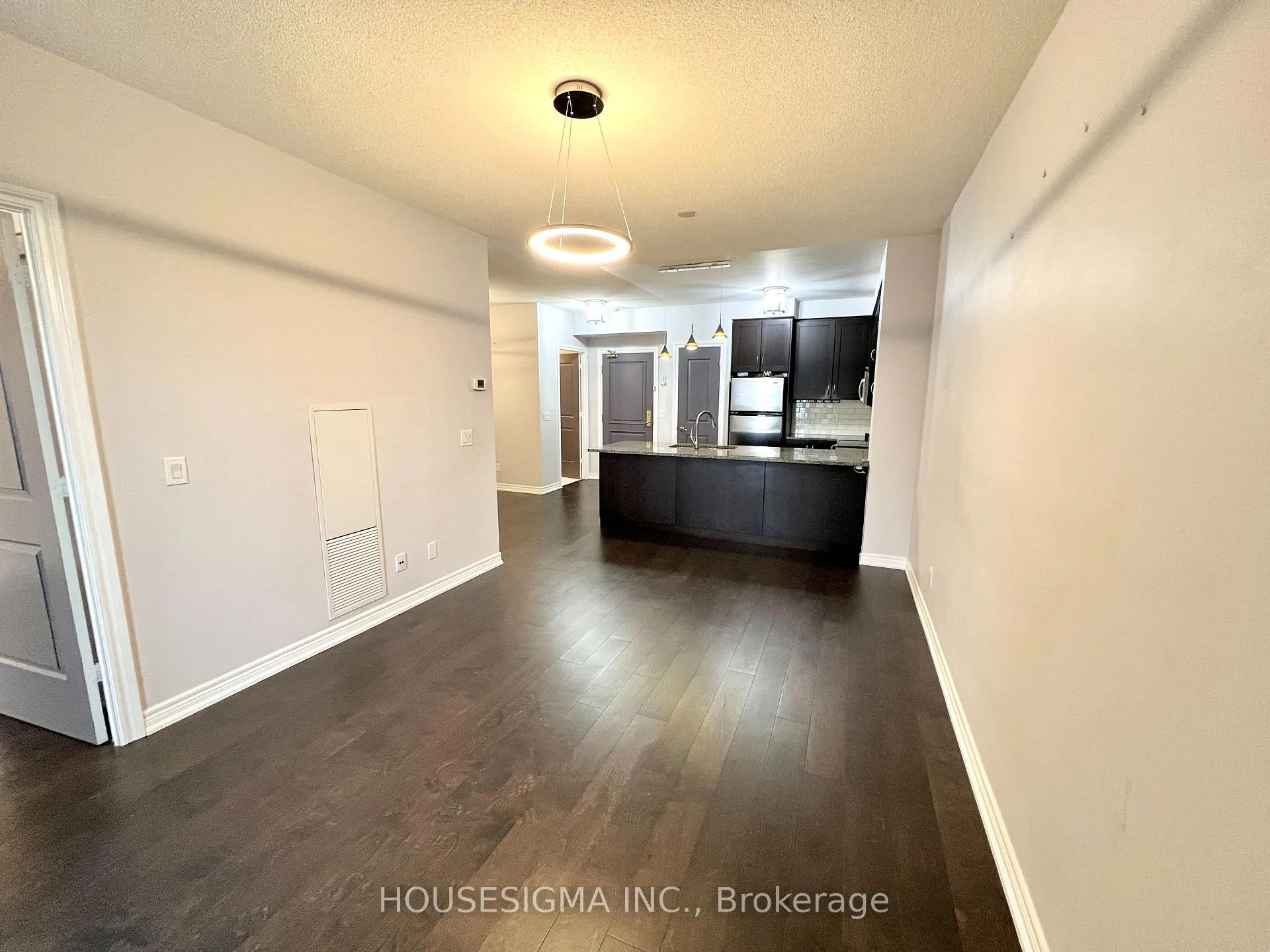 Photo 6 of Unit 406, 9245 Jane Street, Vaughan, Maple — HOMEH