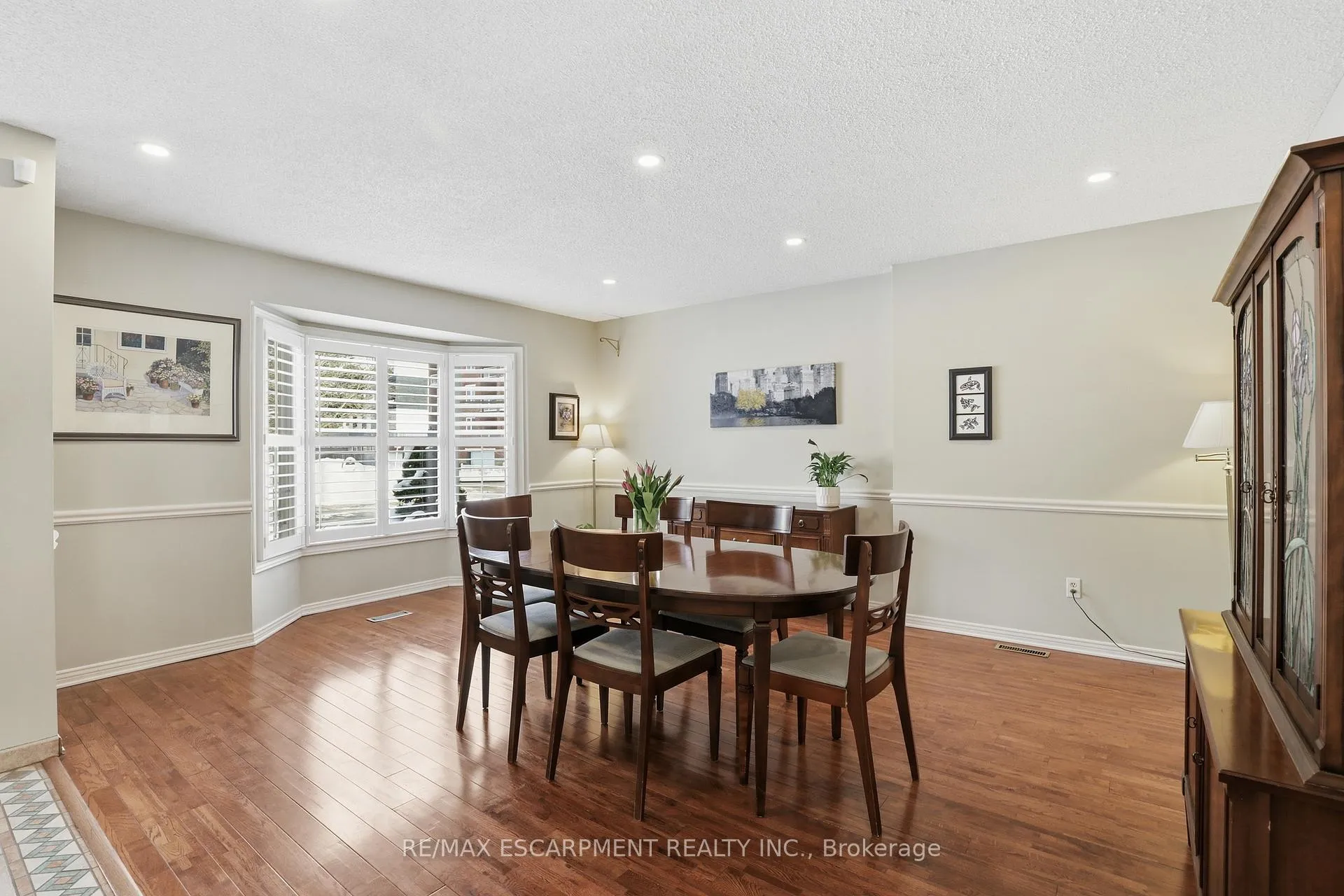 Photo 5 of Unit 7, 105 Wilson Street W, Hamilton, Ancaster — HOMEH