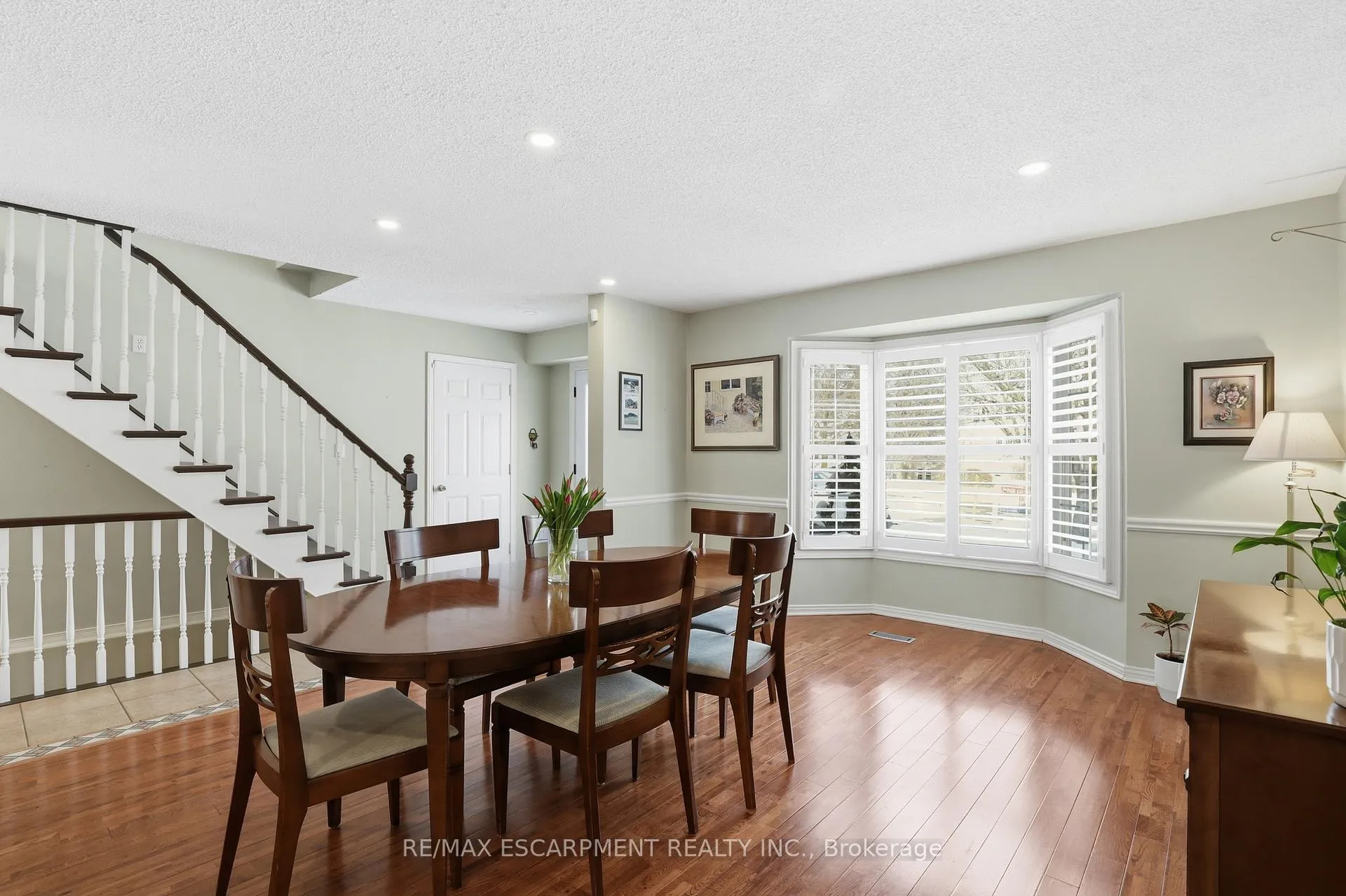 Photo 6 of Unit 7, 105 Wilson Street W, Hamilton, Ancaster — HOMEH