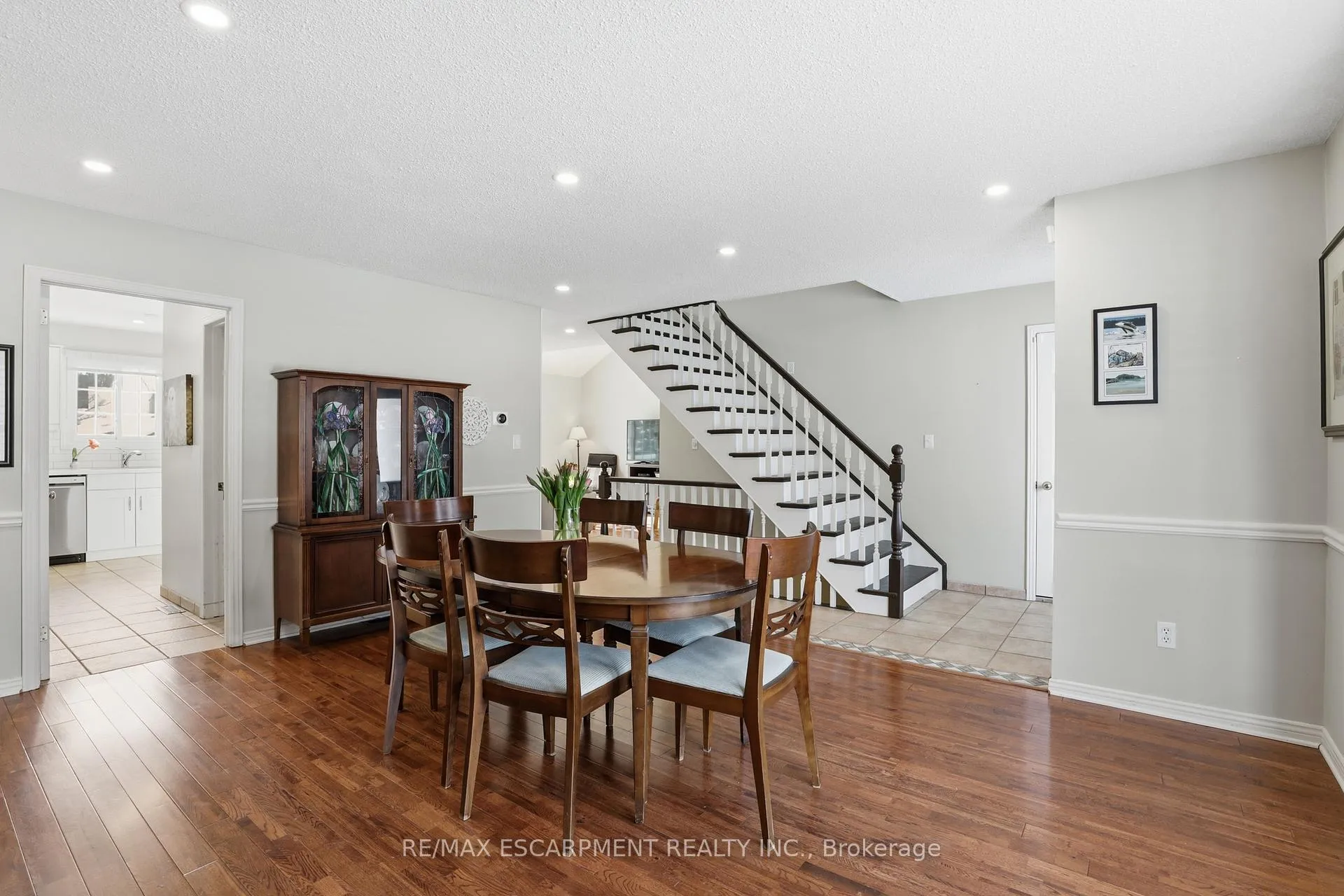 Photo 7 of Unit 7, 105 Wilson Street W, Hamilton, Ancaster — HOMEH