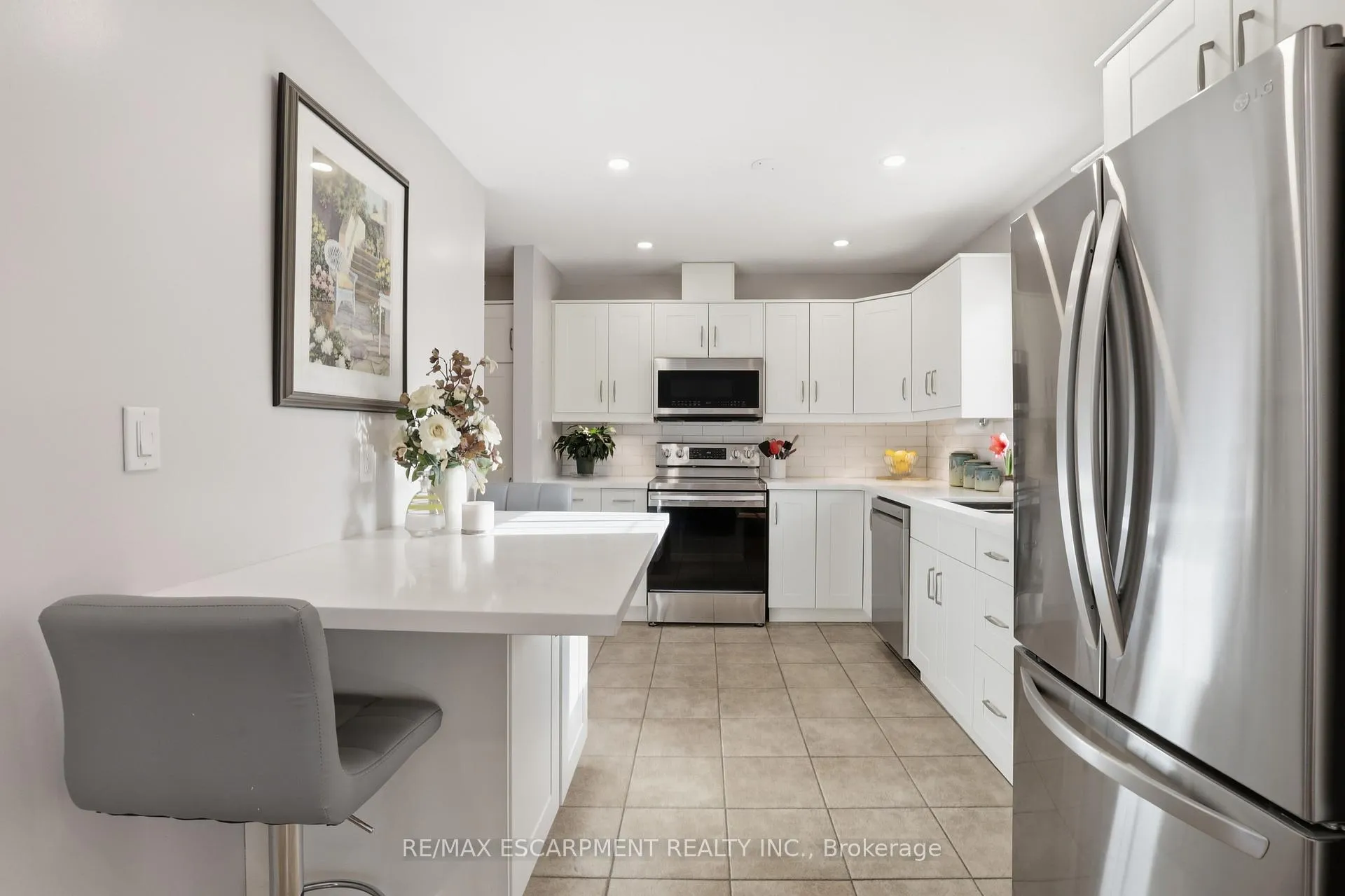 Photo 11 of Unit 7, 105 Wilson Street W, Hamilton, Ancaster — HOMEH
