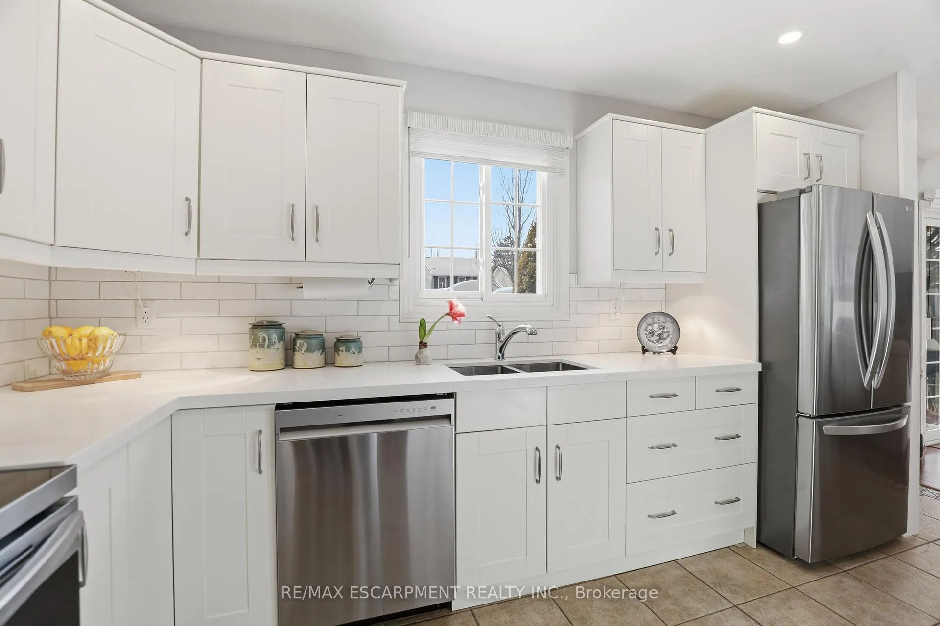 Photo 13 of Unit 7, 105 Wilson Street W, Hamilton, Ancaster — HOMEH