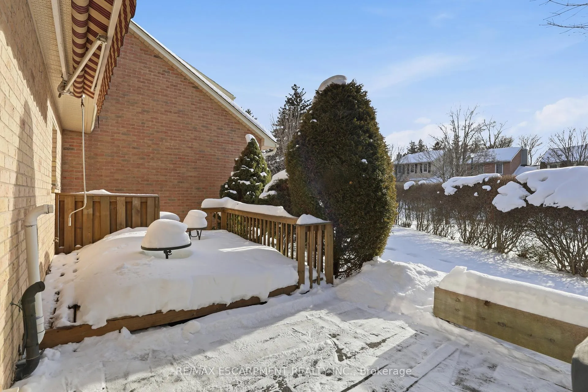Photo 34 of Unit 7, 105 Wilson Street W, Hamilton, Ancaster — HOMEH