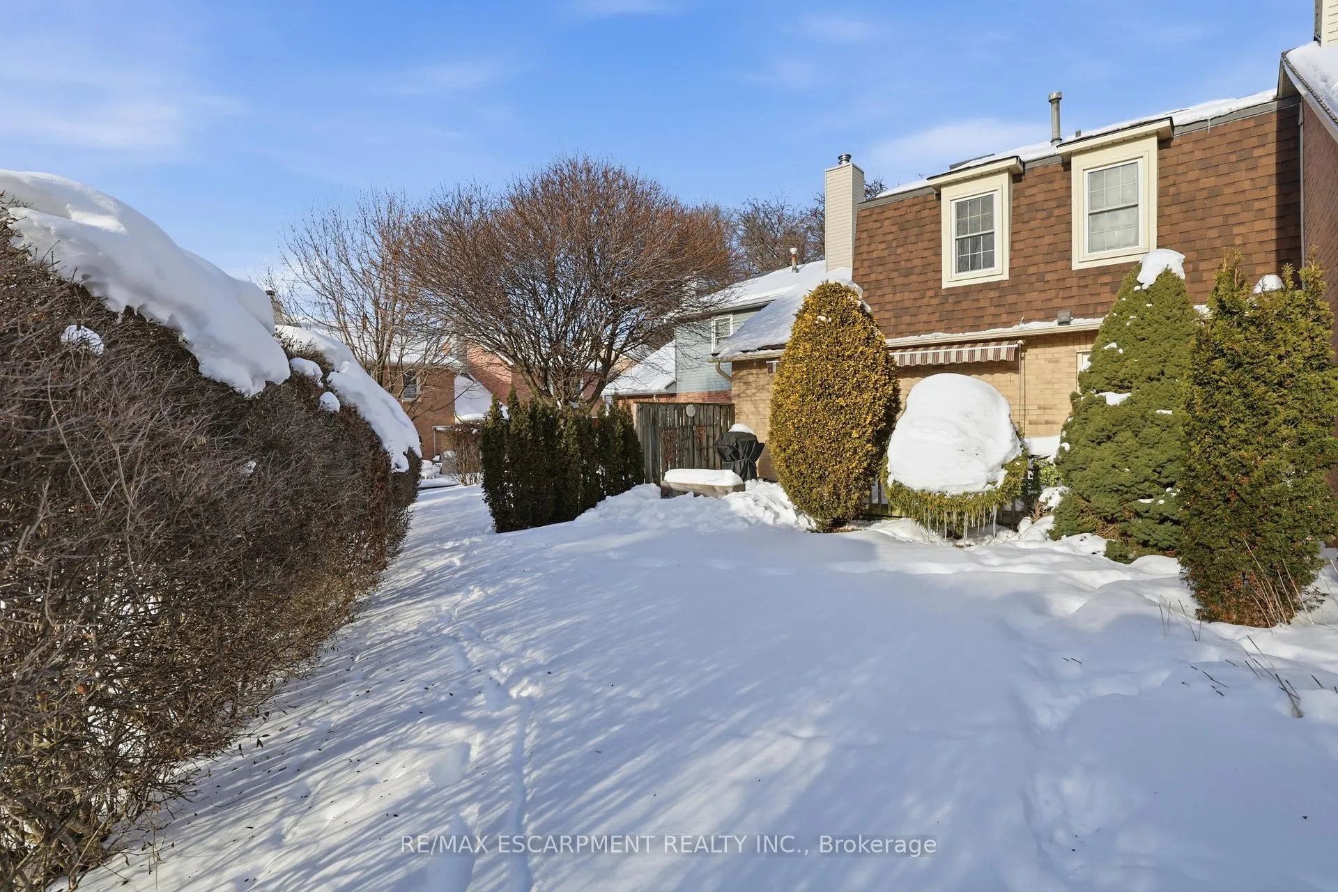 Photo 36 of Unit 7, 105 Wilson Street W, Hamilton, Ancaster — HOMEH