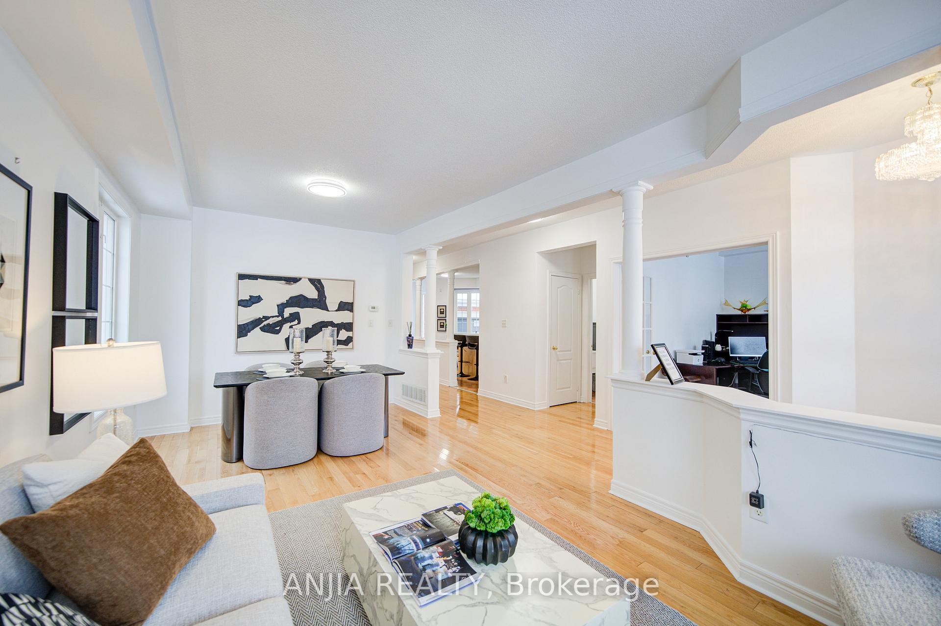 Photo 8 of 28 Misty Court, Markham, Greensborough — HOMEH