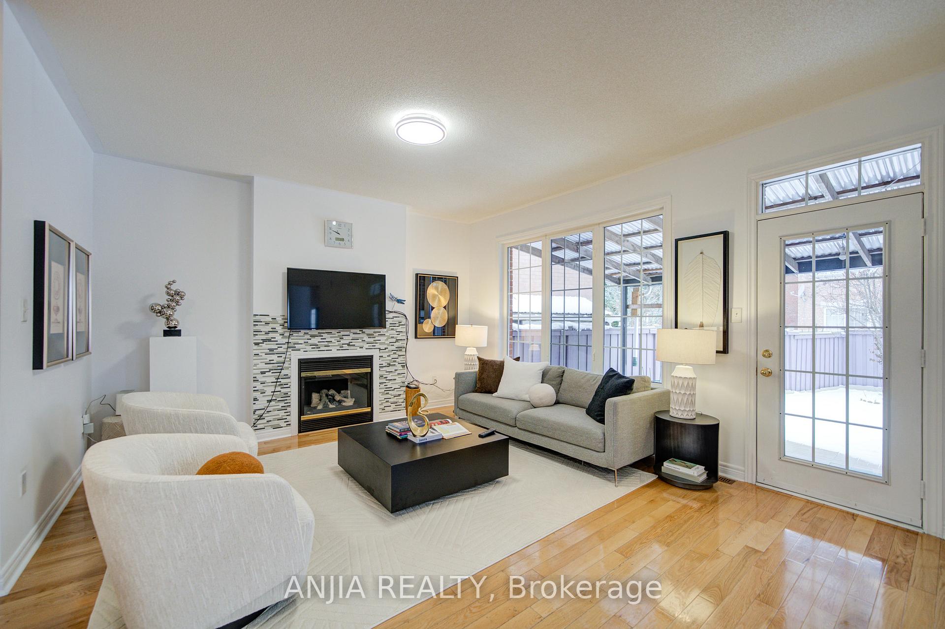 Photo 20 of 28 Misty Court, Markham, Greensborough — HOMEH