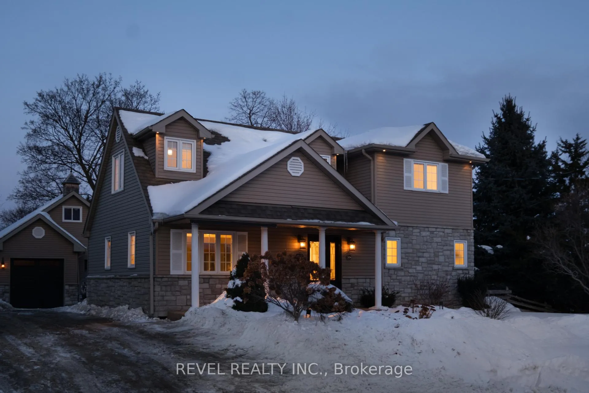 Photo 1 of 104 Charles Street, Halton Hills, Georgetown — HOMEH