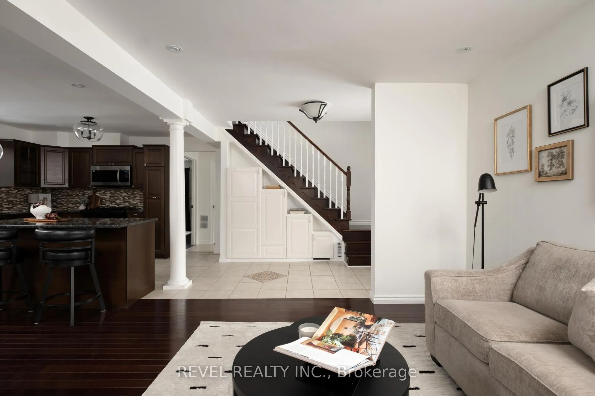 Photo 7 of 104 Charles Street, Halton Hills, Georgetown — HOMEH