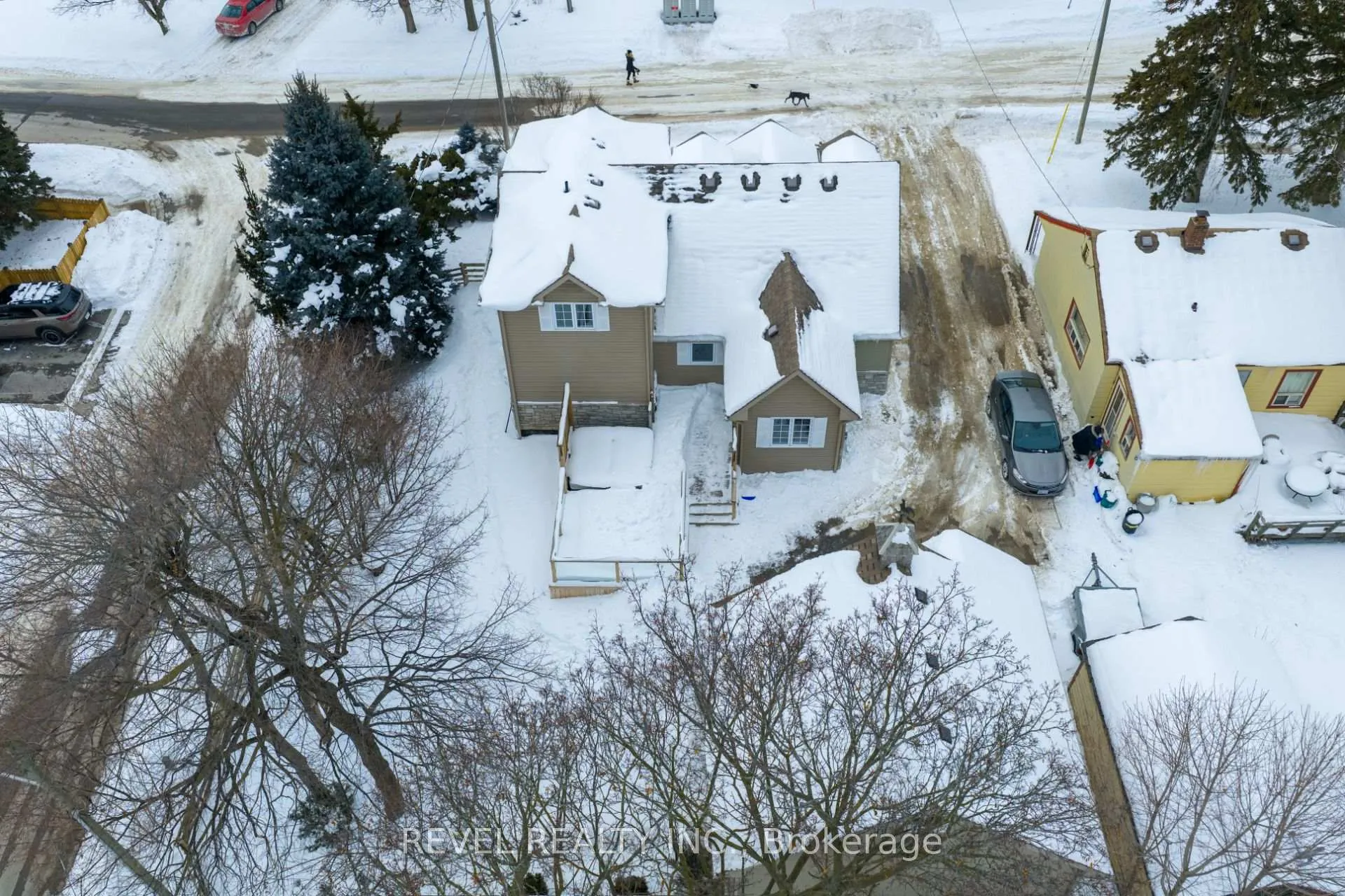Photo 40 of 104 Charles Street, Halton Hills, Georgetown — HOMEH
