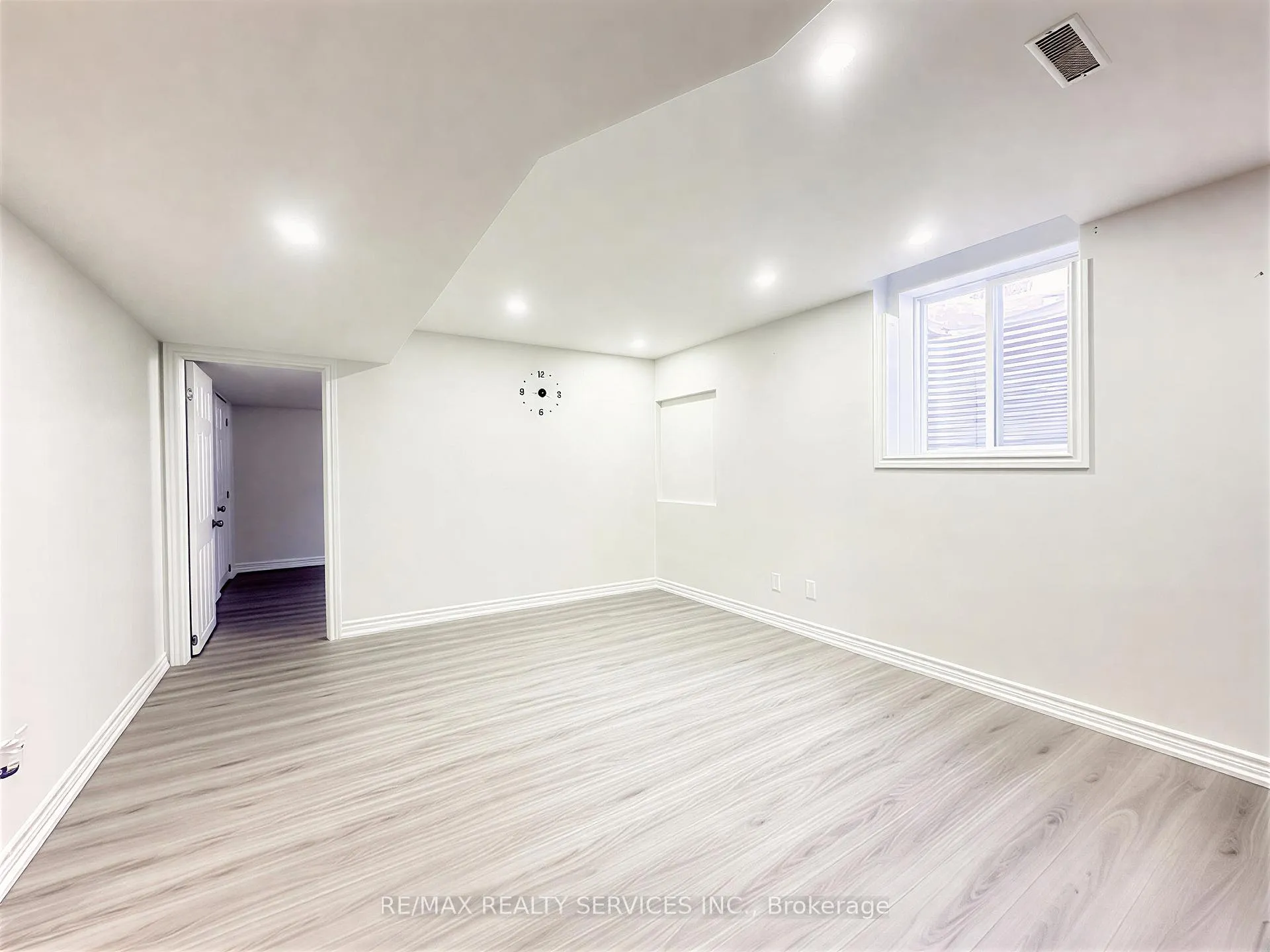 Photo 9 of 1584 Stevenson Street, Milton, Beaty — HOMEH