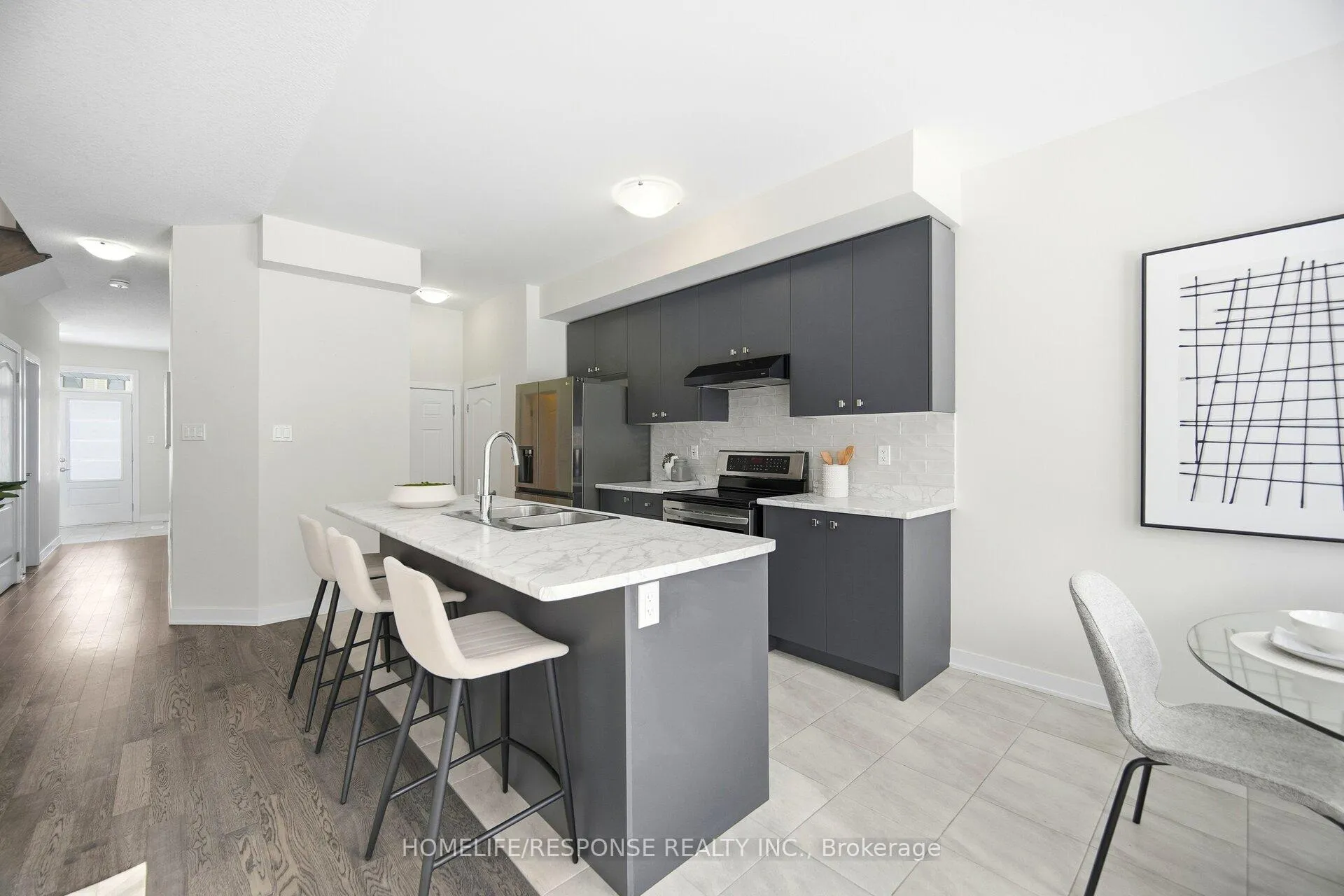 Photo 12 of 33 Rudder Road, Welland, Dain City — HOMEH