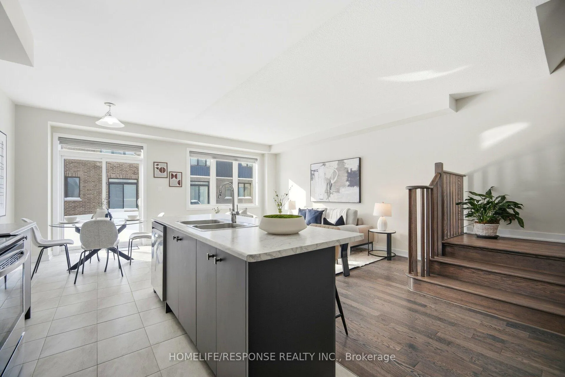 Photo 15 of 33 Rudder Road, Welland, Dain City — HOMEH