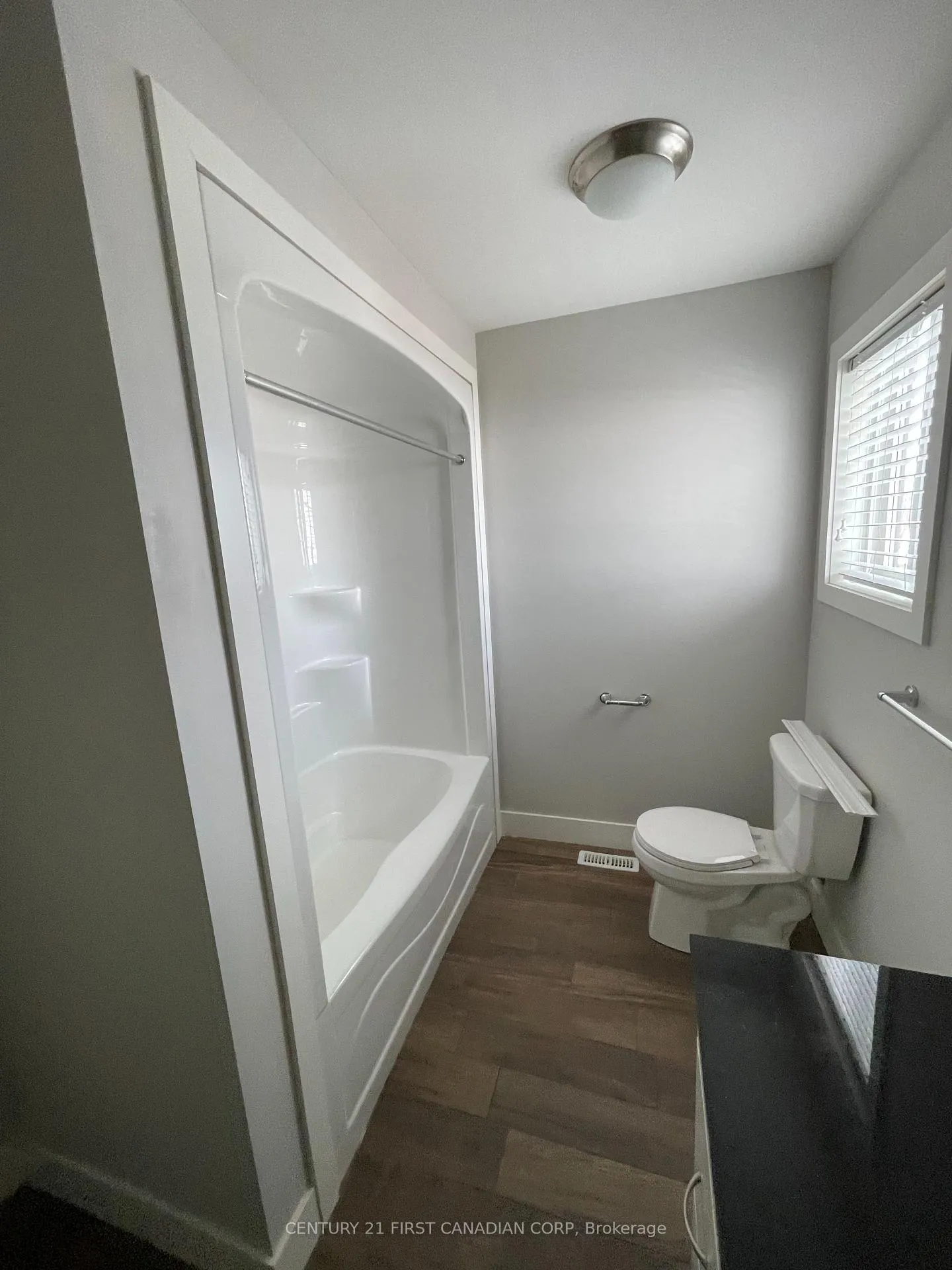 Photo 13 of 101 Middlesex Drive, Strathroy-Caradoc, NE — HOMEH