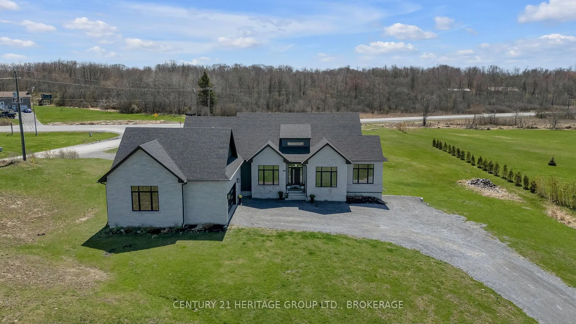 Photo 2 of 245 Mann Drive, Kingston, City North of 401 — HOMEH