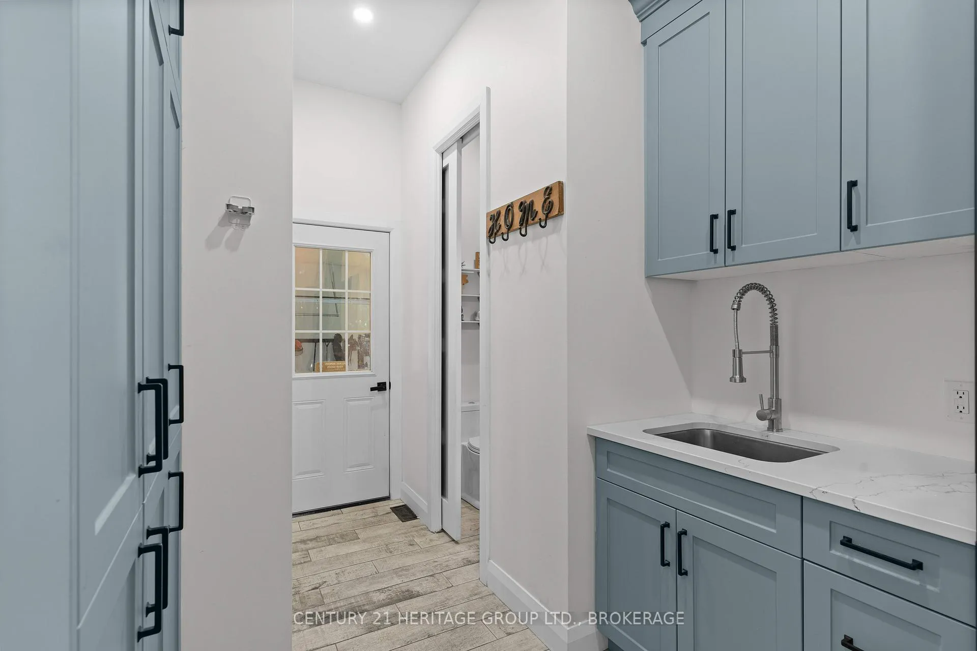 Photo 26 of 245 Mann Drive, Kingston, City North of 401 — HOMEH