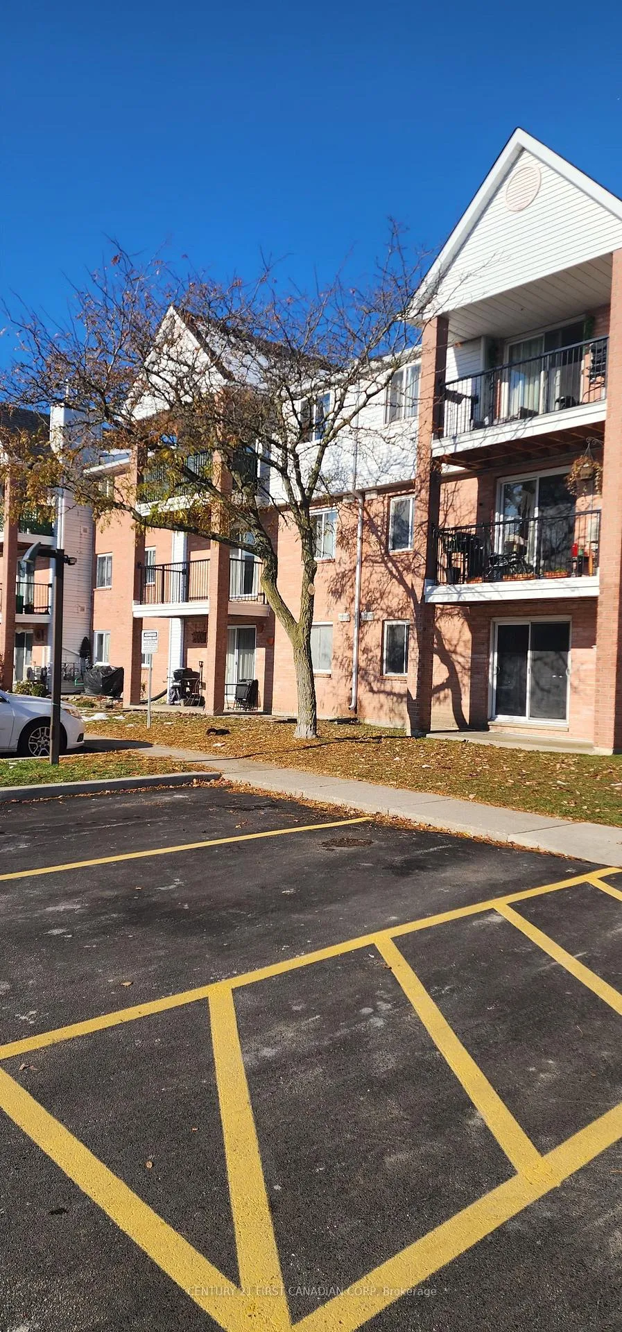Photo 3 of Unit 46, 1096 Jalna Boulevard, London, South X — HOMEH