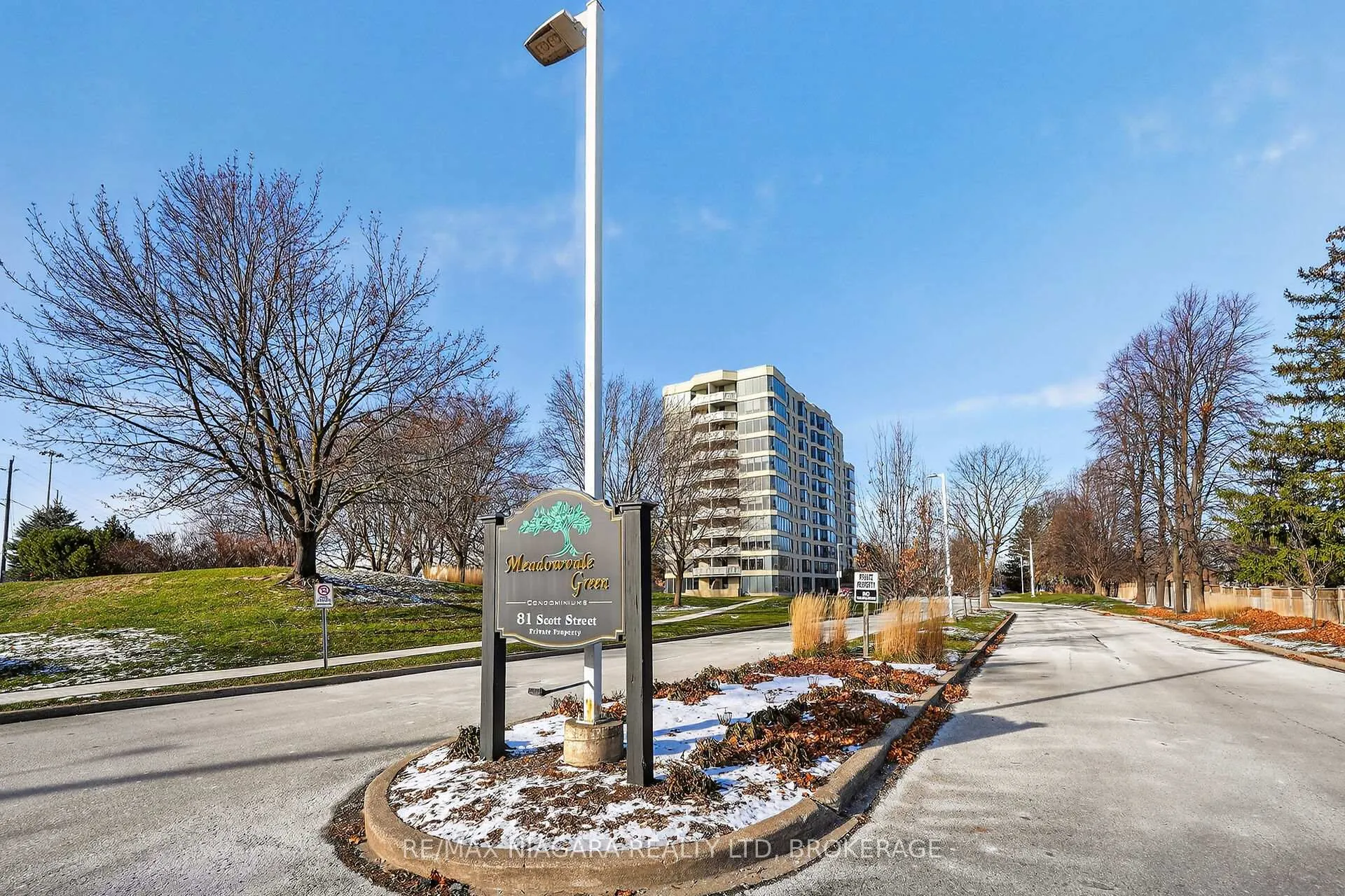Photo 1 of Unit 1108, 81 Scott Street, St. Catharines, Lakeport — HOMEH