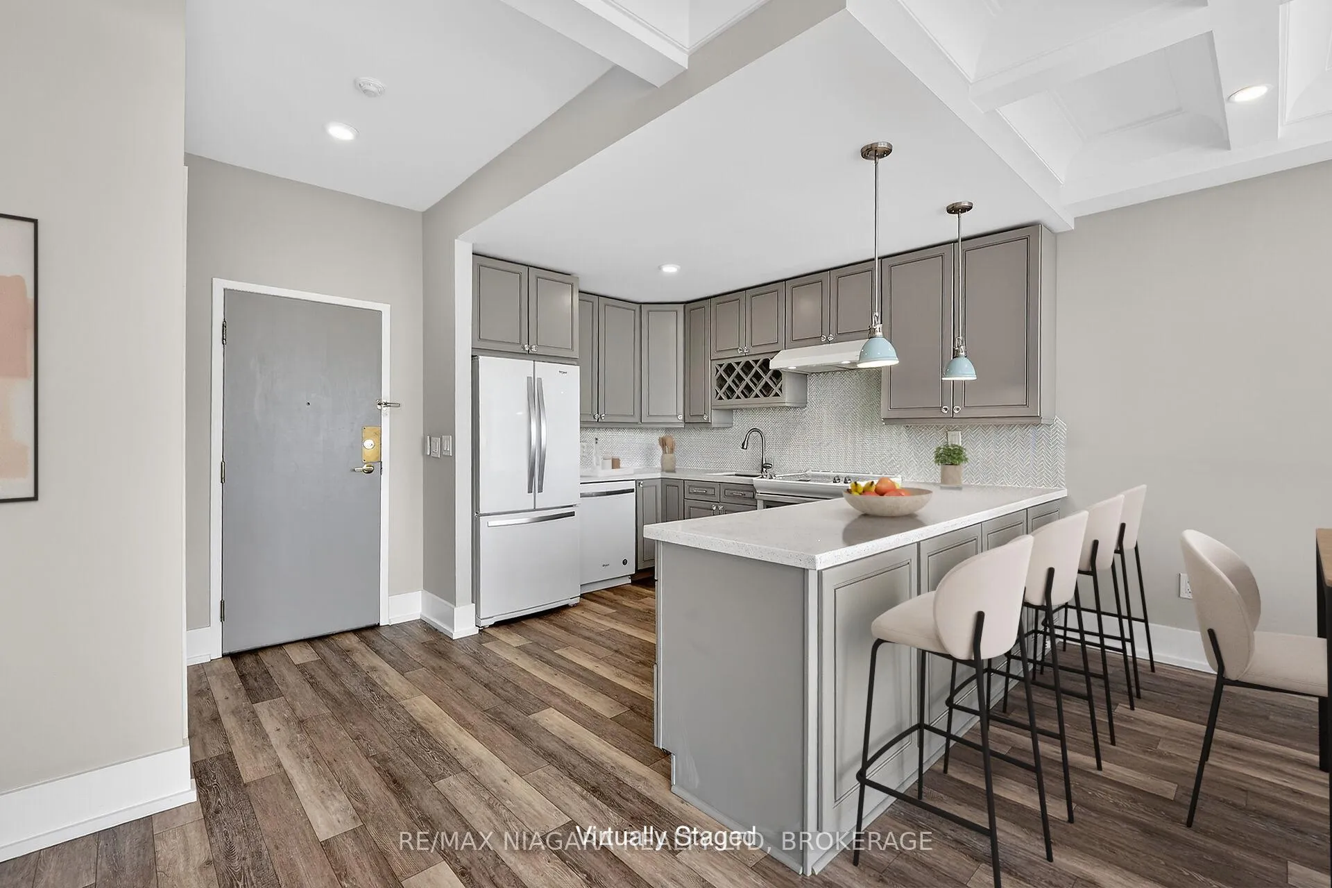 Photo 6 of Unit 1108, 81 Scott Street, St. Catharines, Lakeport — HOMEH