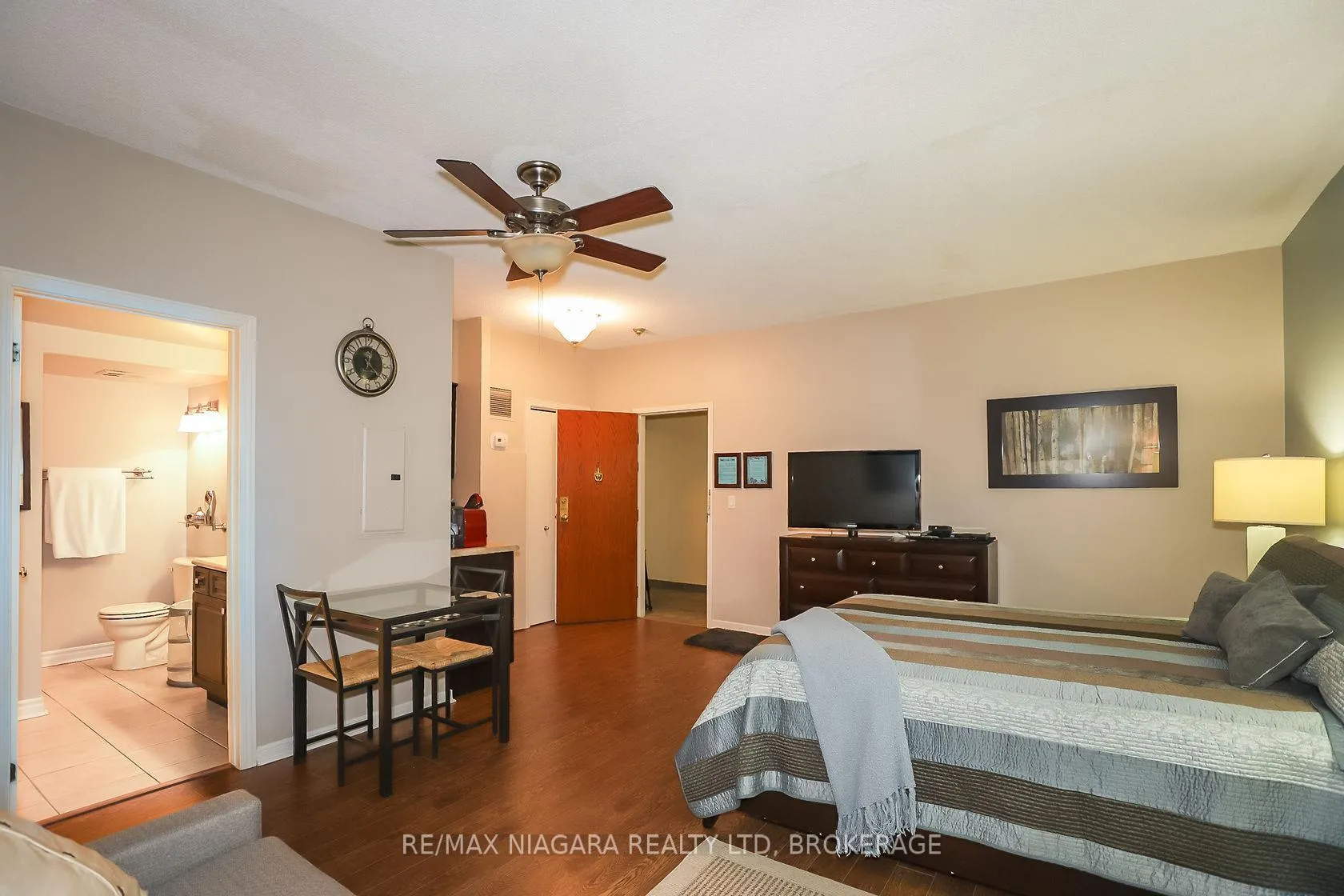 Photo 25 of Unit 1108, 81 Scott Street, St. Catharines, Lakeport — HOMEH