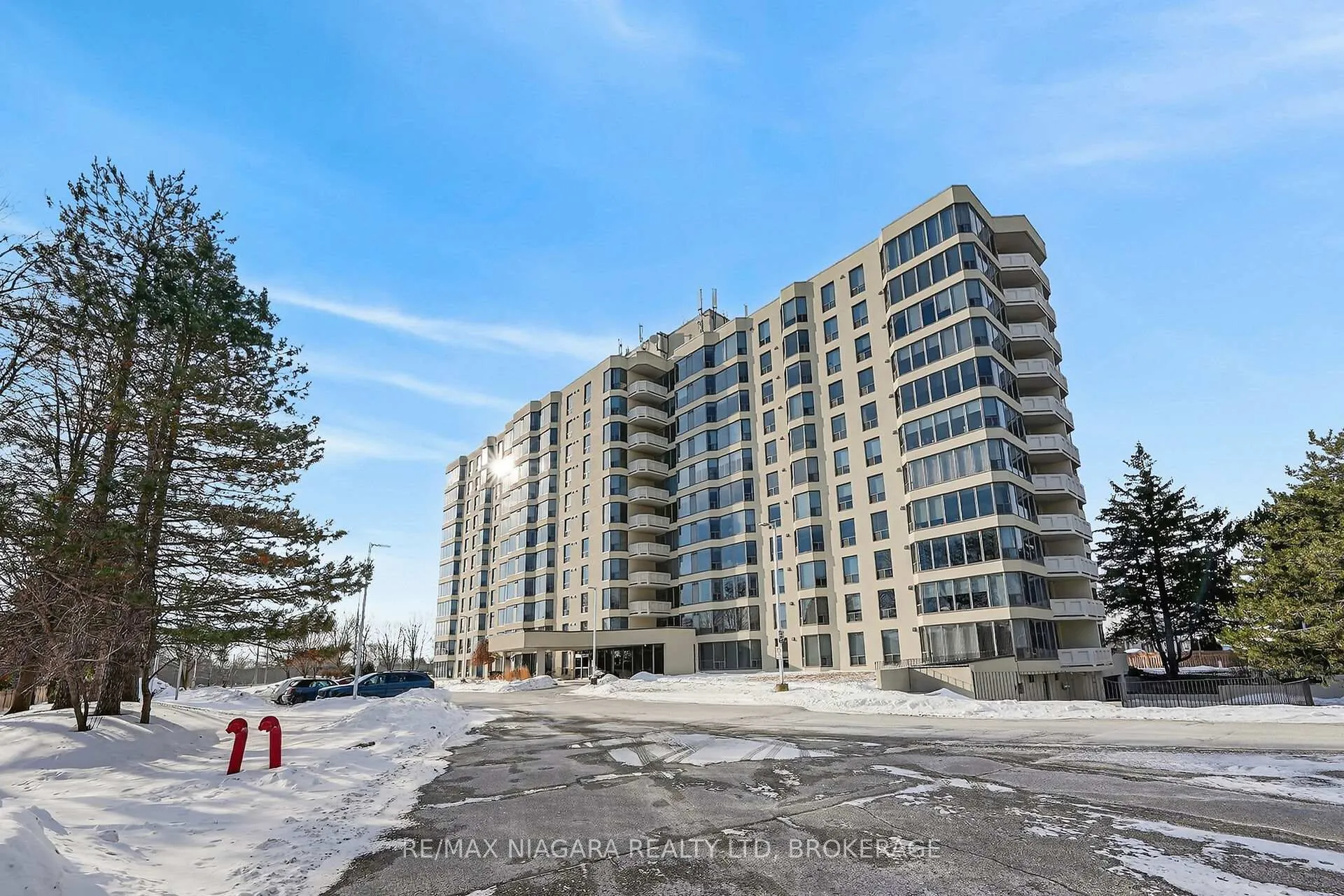 Photo 35 of Unit 1108, 81 Scott Street, St. Catharines, Lakeport — HOMEH