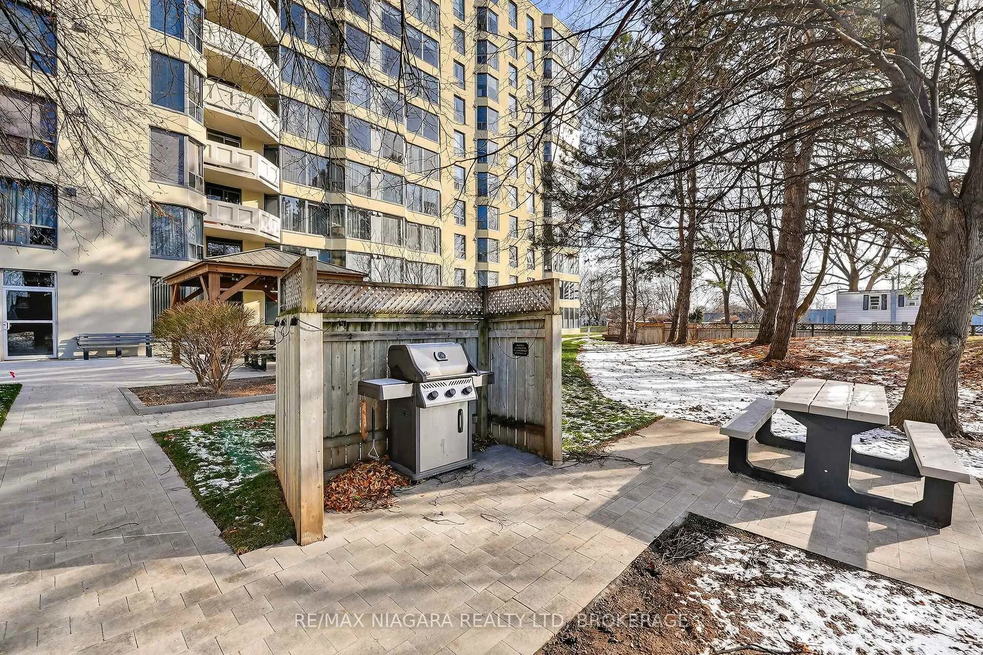 Photo 40 of Unit 1108, 81 Scott Street, St. Catharines, Lakeport — HOMEH