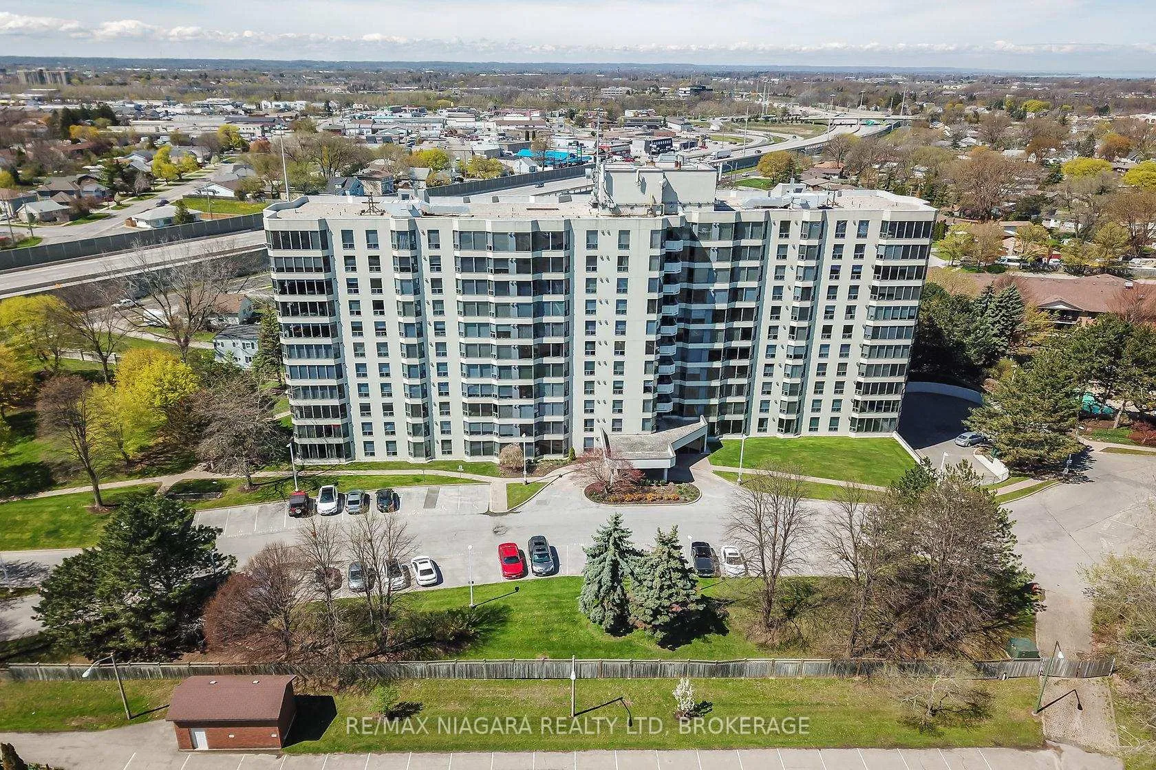 Photo 48 of Unit 1108, 81 Scott Street, St. Catharines, Lakeport — HOMEH