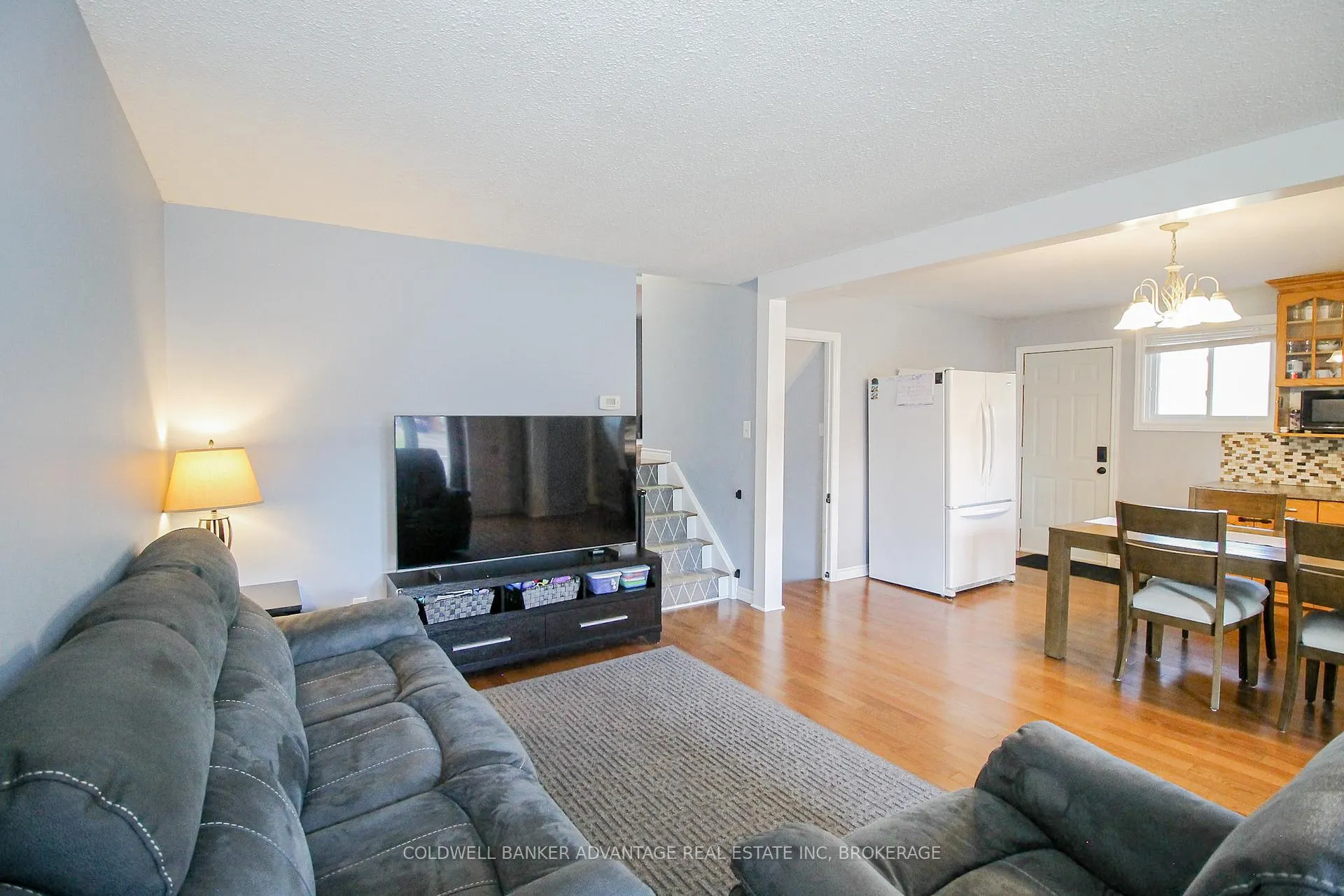 Photo 12 of 42 Newleaf Crescent, Welland, N. Welland — HOMEH