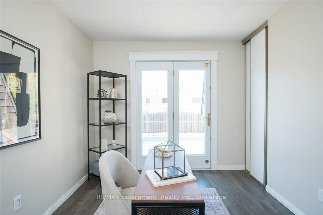 Photo 26 of 45 Amberwood Street, Hamilton, Stoney Creek Mountain — HOMEH