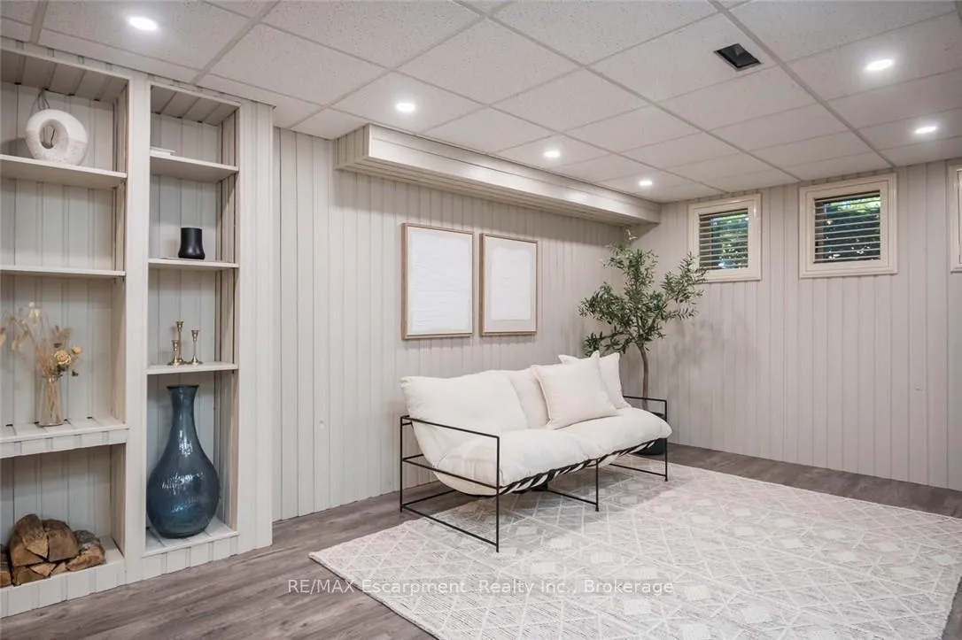 Photo 28 of 45 Amberwood Street, Hamilton, Stoney Creek Mountain — HOMEH