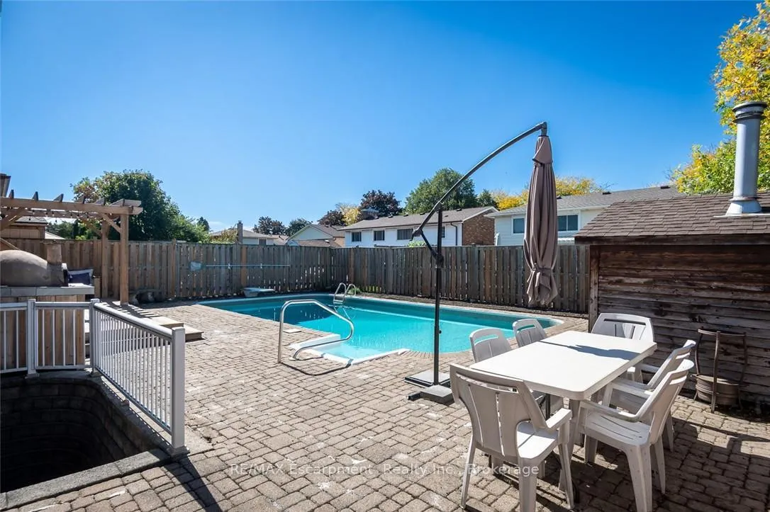 Photo 36 of 45 Amberwood Street, Hamilton, Stoney Creek Mountain — HOMEH