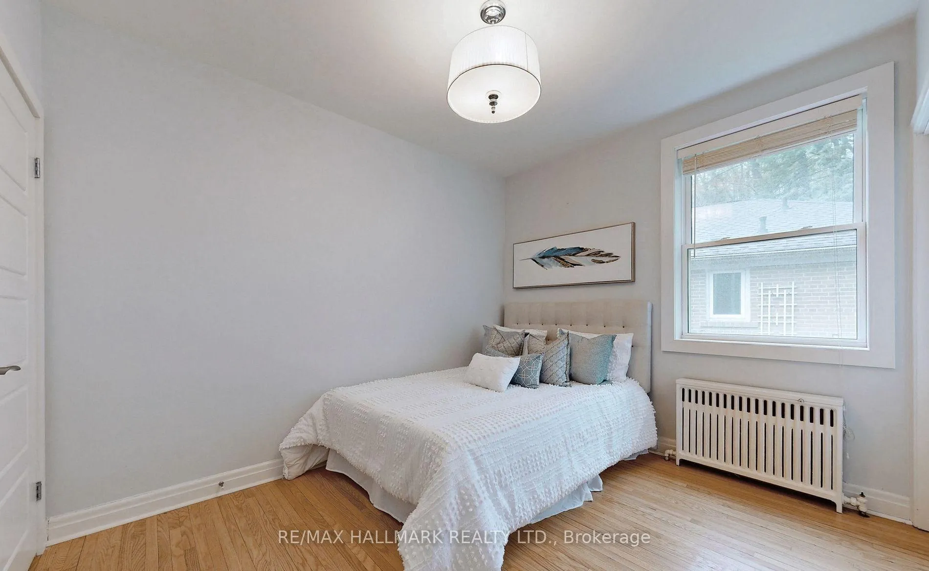 Photo 21 of Unit Main Fl, 96 Glen Davis Crescent, Toronto, East End-Danforth — HOMEH