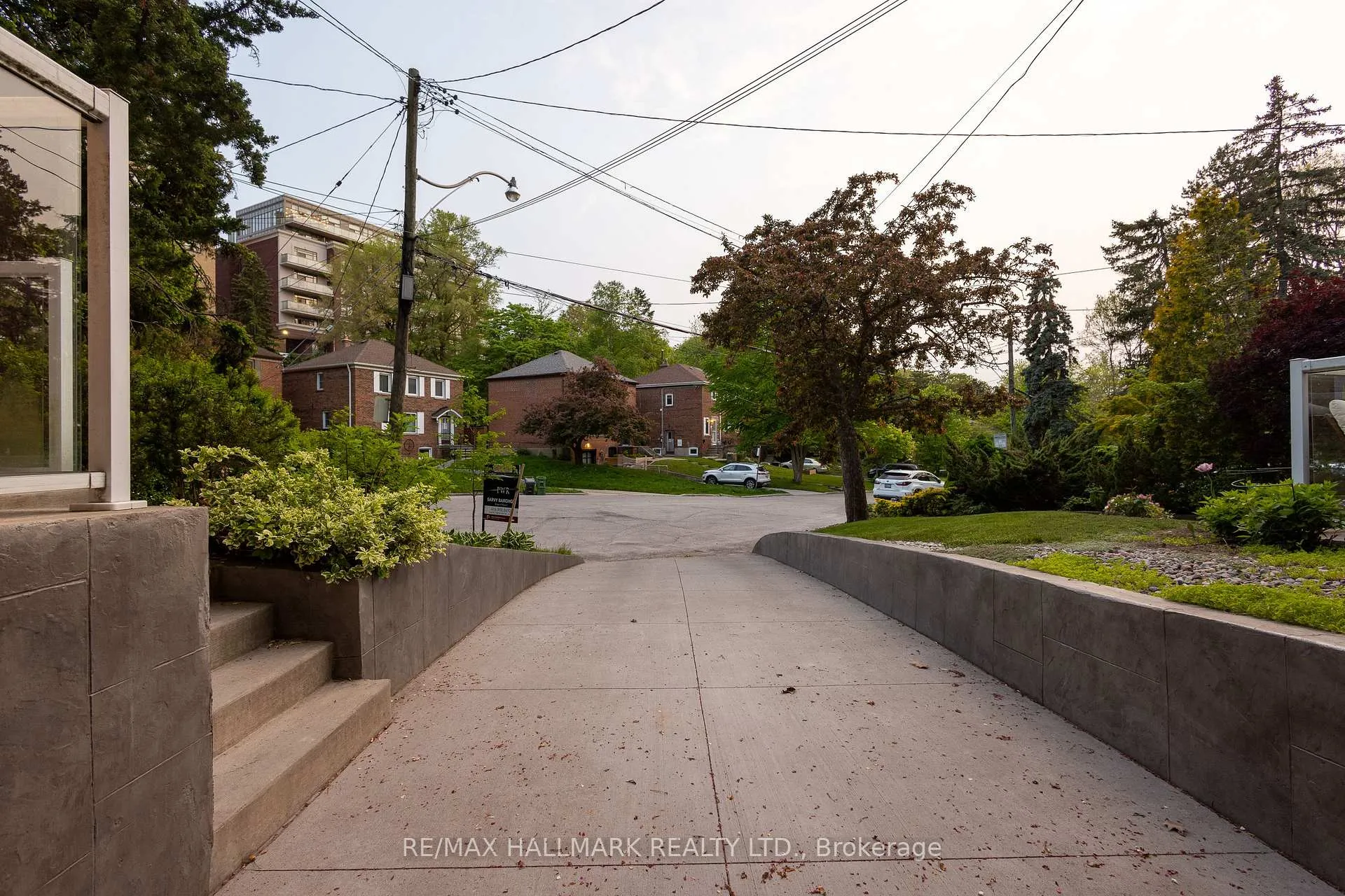 Photo 28 of Unit Main Fl, 96 Glen Davis Crescent, Toronto, East End-Danforth — HOMEH