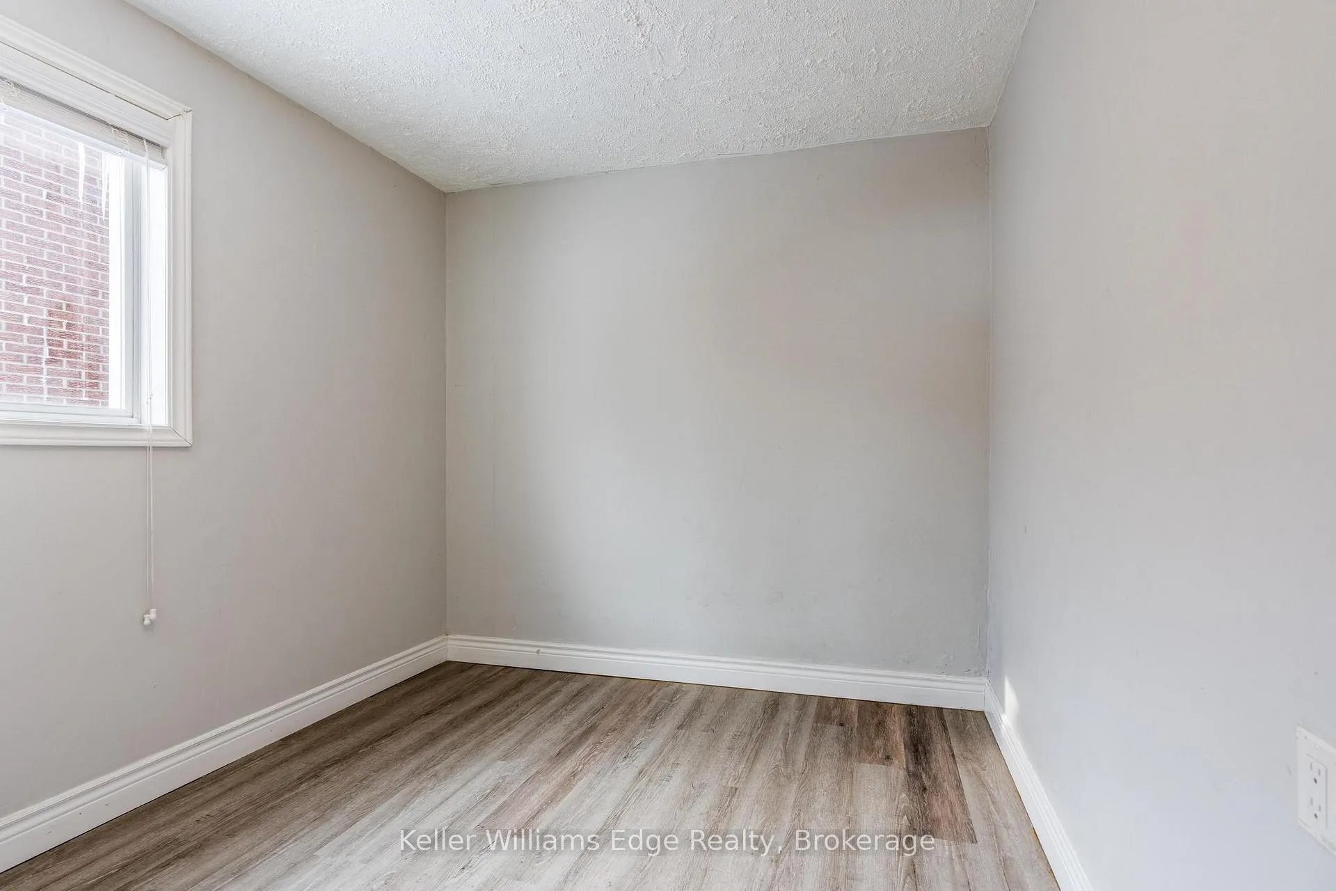 Photo 11 of Unit 1, 1208 West 5th Street, Hamilton, Sheldon — HOMEH