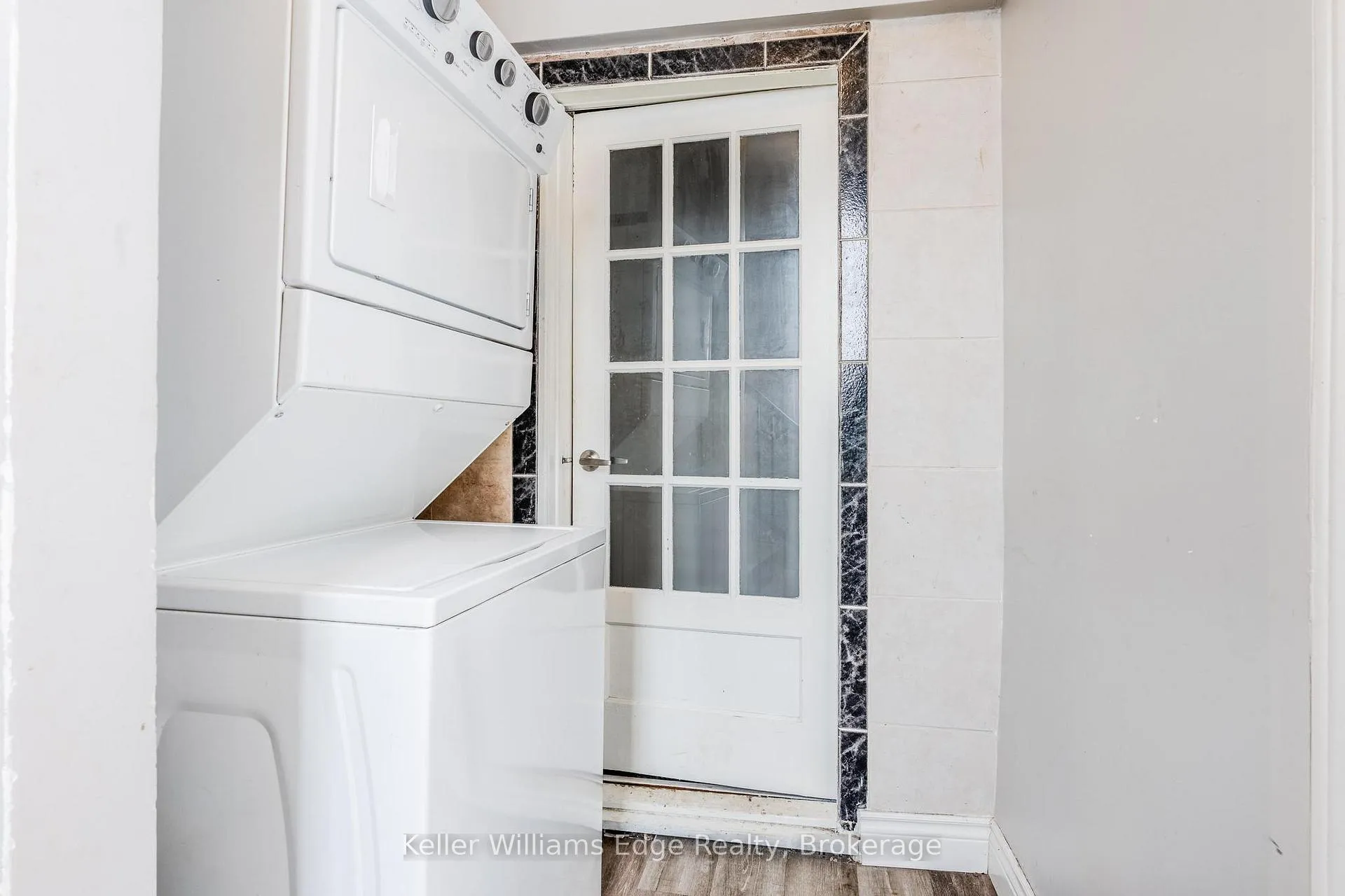 Photo 13 of Unit 1, 1208 West 5th Street, Hamilton, Sheldon — HOMEH