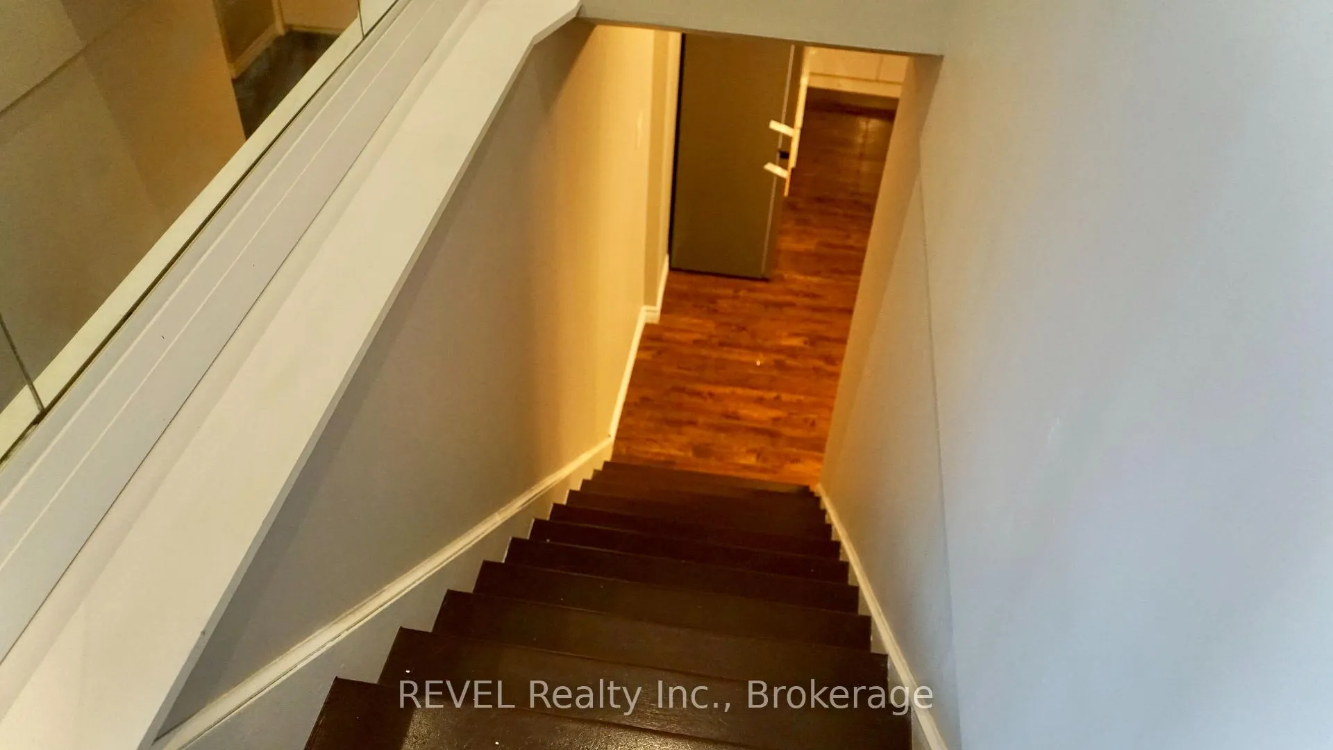 Photo 4 of Unit Lower, 26 Belton Boulevard, St. Catharines, Glendale/Glenridge — HOMEH