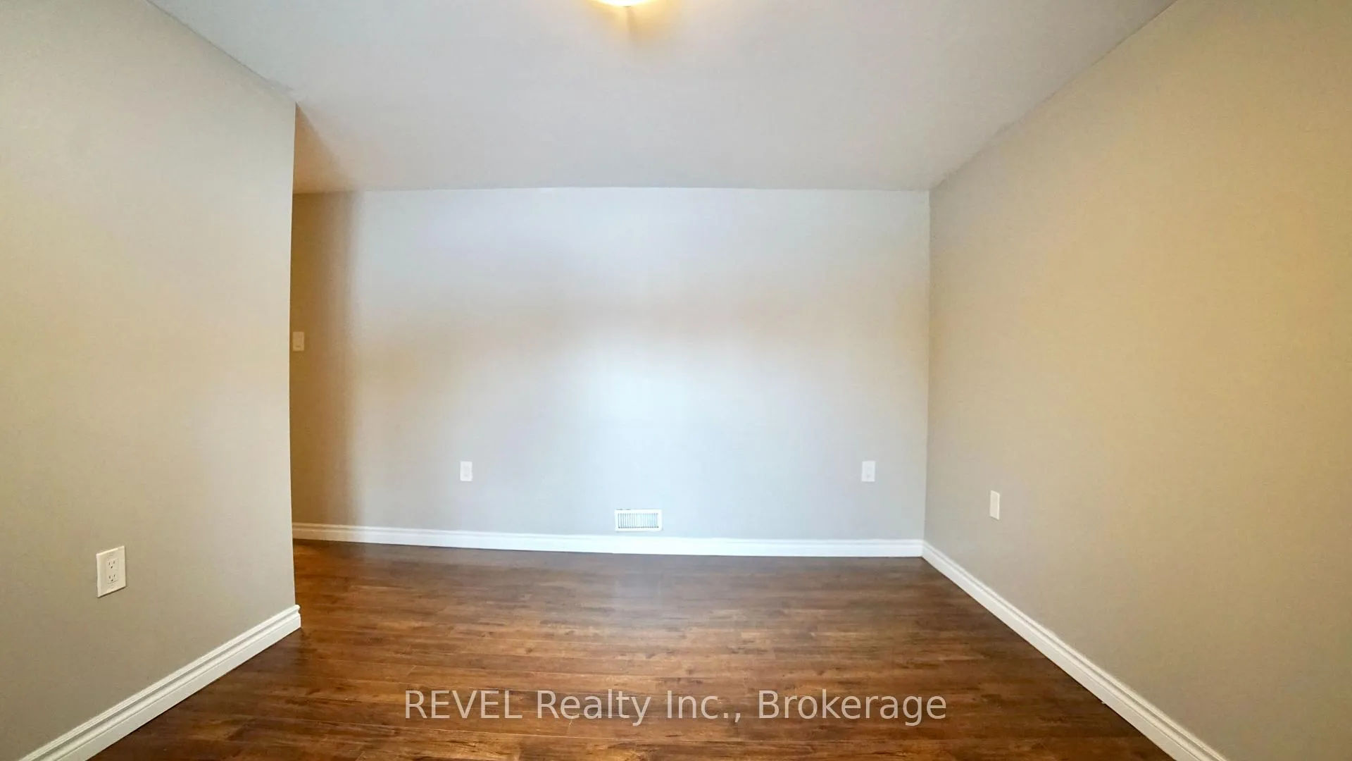 Photo 10 of Unit Lower, 26 Belton Boulevard, St. Catharines, Glendale/Glenridge — HOMEH