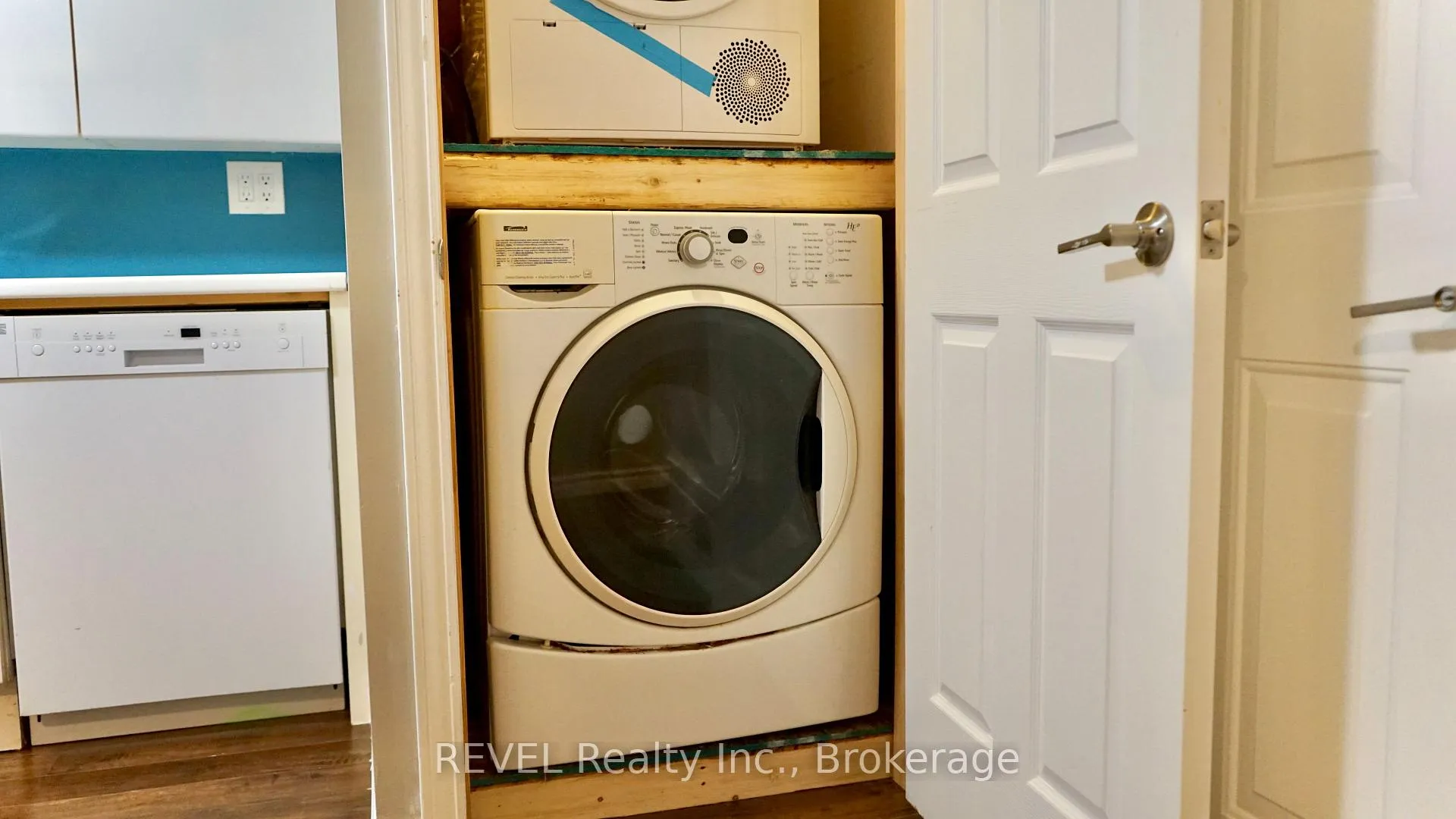 Photo 20 of Unit Lower, 26 Belton Boulevard, St. Catharines, Glendale/Glenridge — HOMEH