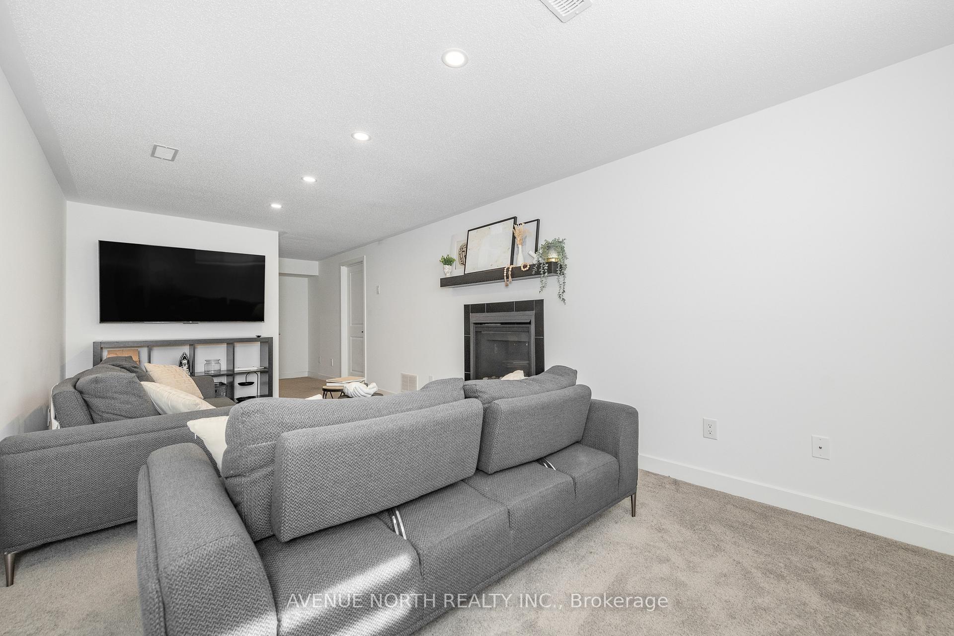 Photo 37 of 437 Fernside Street, Ottawa, Leitrim — HOMEH