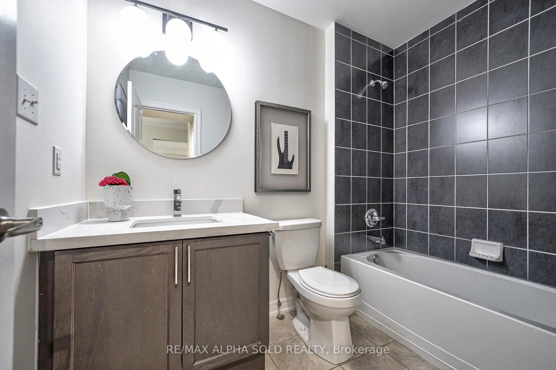 Photo 10 of 5 Bloom Street, Markham, Cornell — HOMEH
