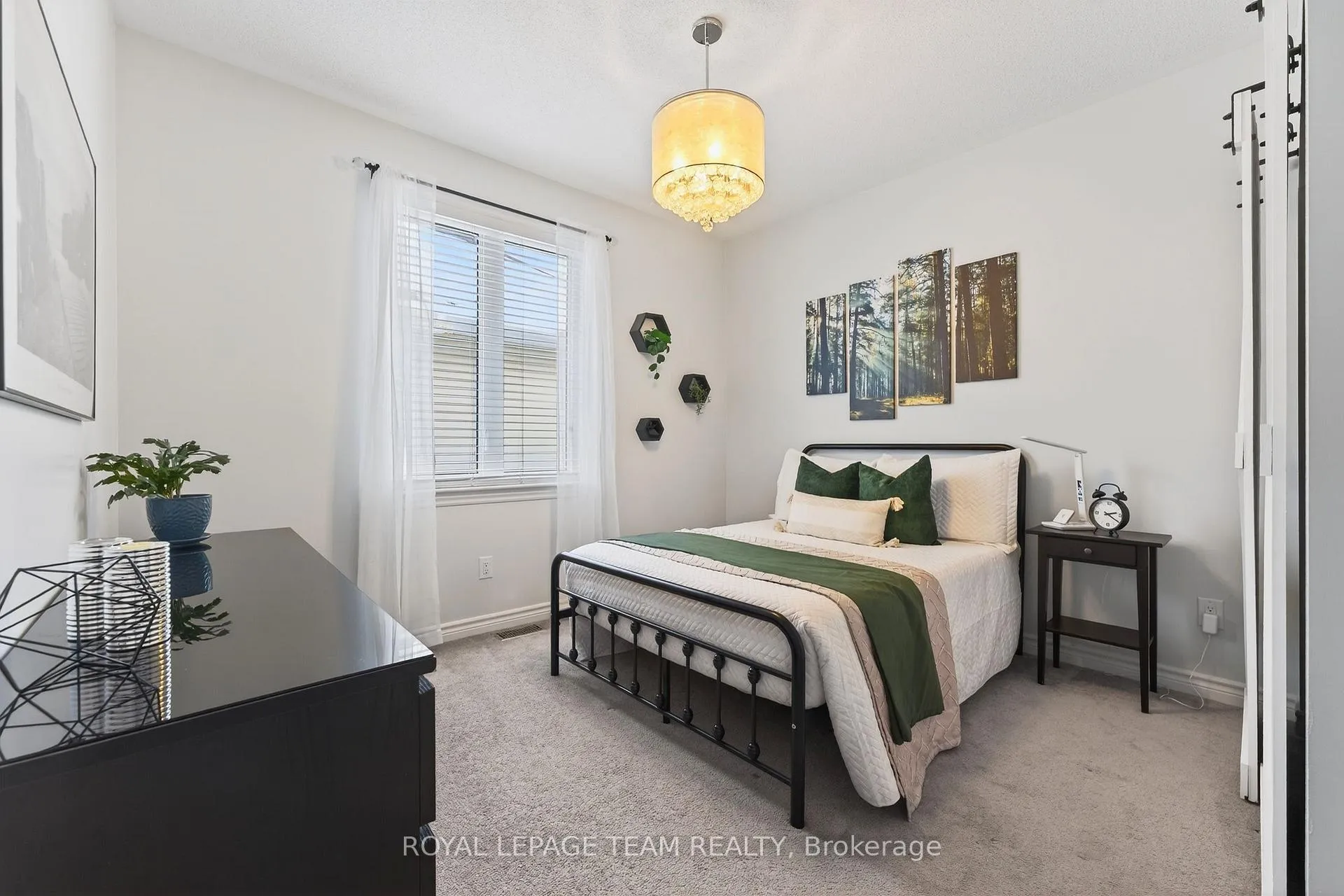 Photo 34 of 834 Rockson Crescent, Ottawa, Stittsville (South) — HOMEH