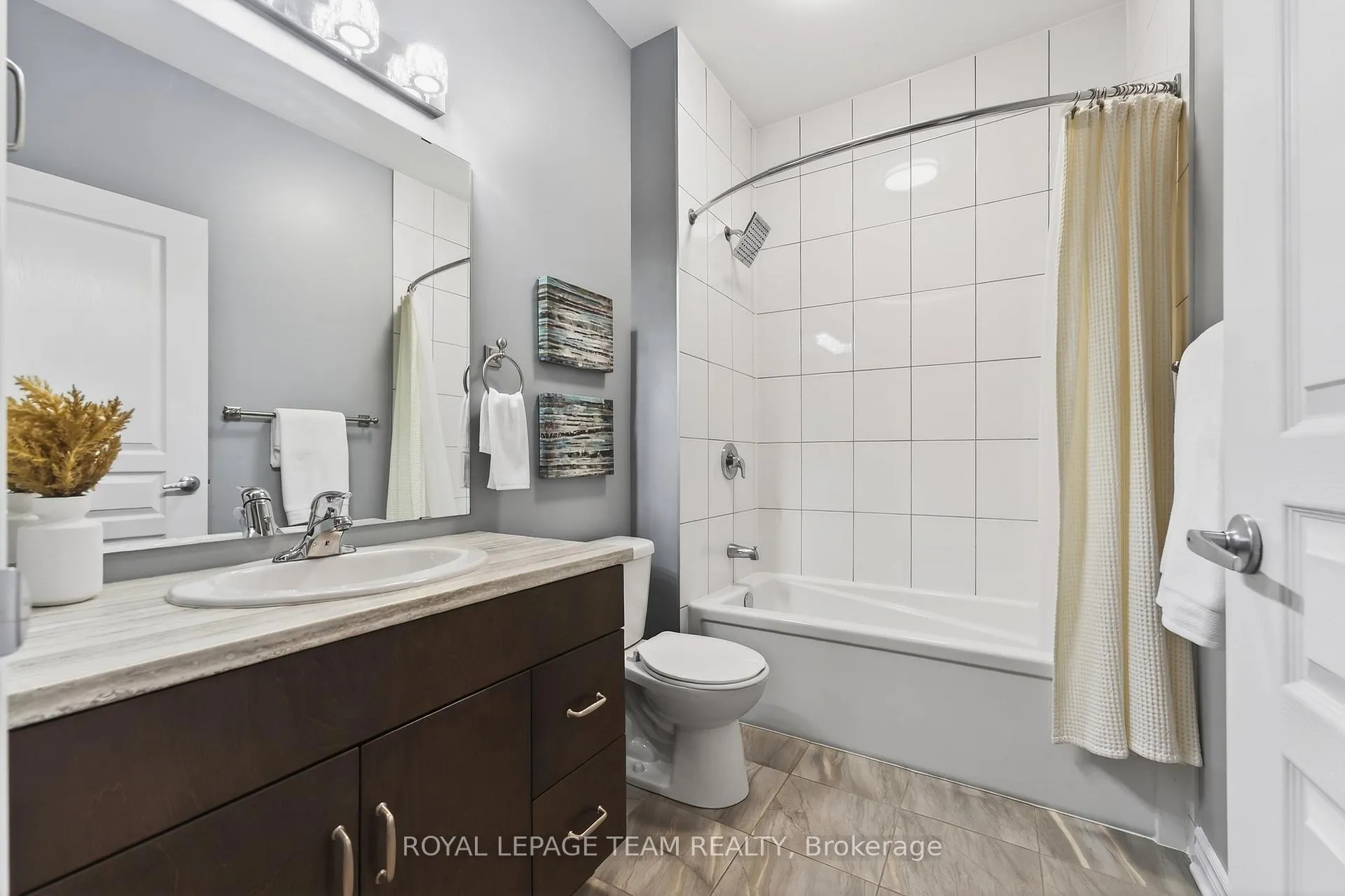 Photo 36 of 834 Rockson Crescent, Ottawa, Stittsville (South) — HOMEH