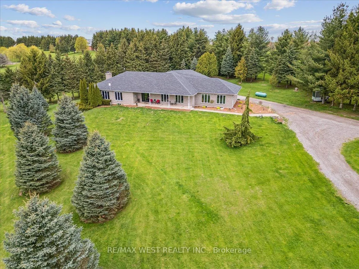 Front of 331 Mountsberg Road