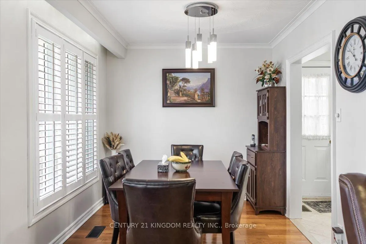 Photo 9 of 9 Durrington Crescent, Scarborough, Bendale — HOMEH