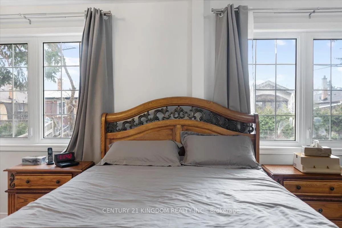 Photo 21 of 9 Durrington Crescent, Scarborough, Bendale — HOMEH