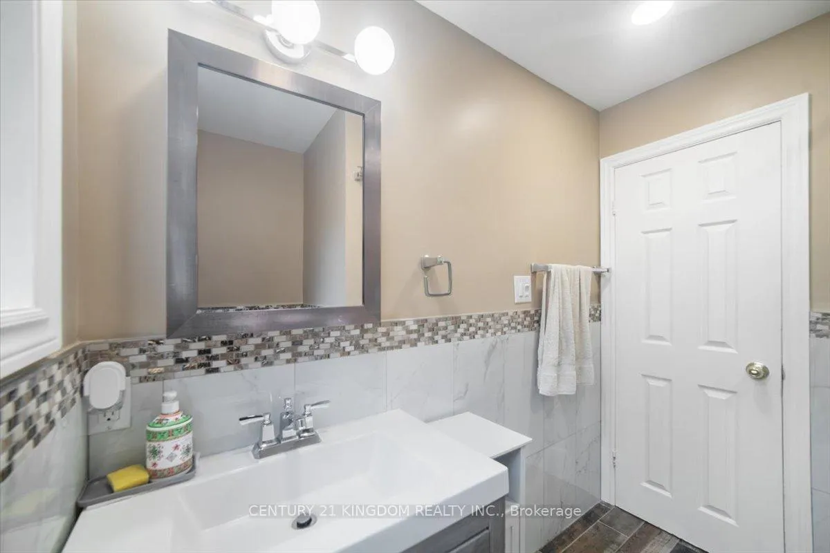 Photo 39 of 9 Durrington Crescent, Scarborough, Bendale — HOMEH