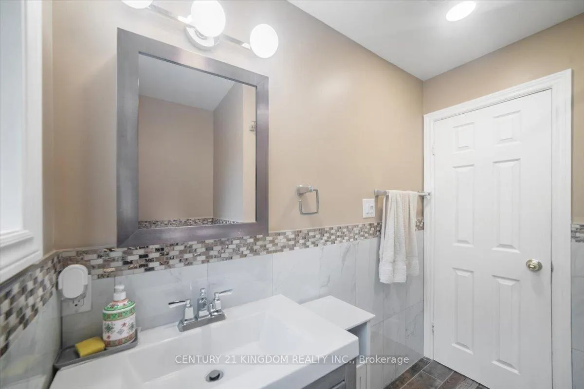 Photo 40 of 9 Durrington Crescent, Scarborough, Bendale — HOMEH