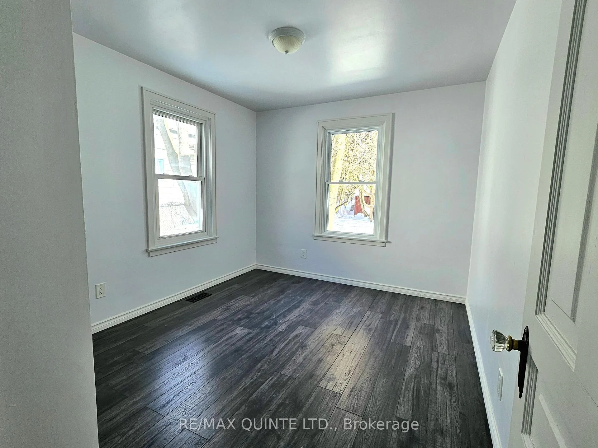 Photo 3 of 181 Burnham Street, Belleville, Belleville Ward — HOMEH