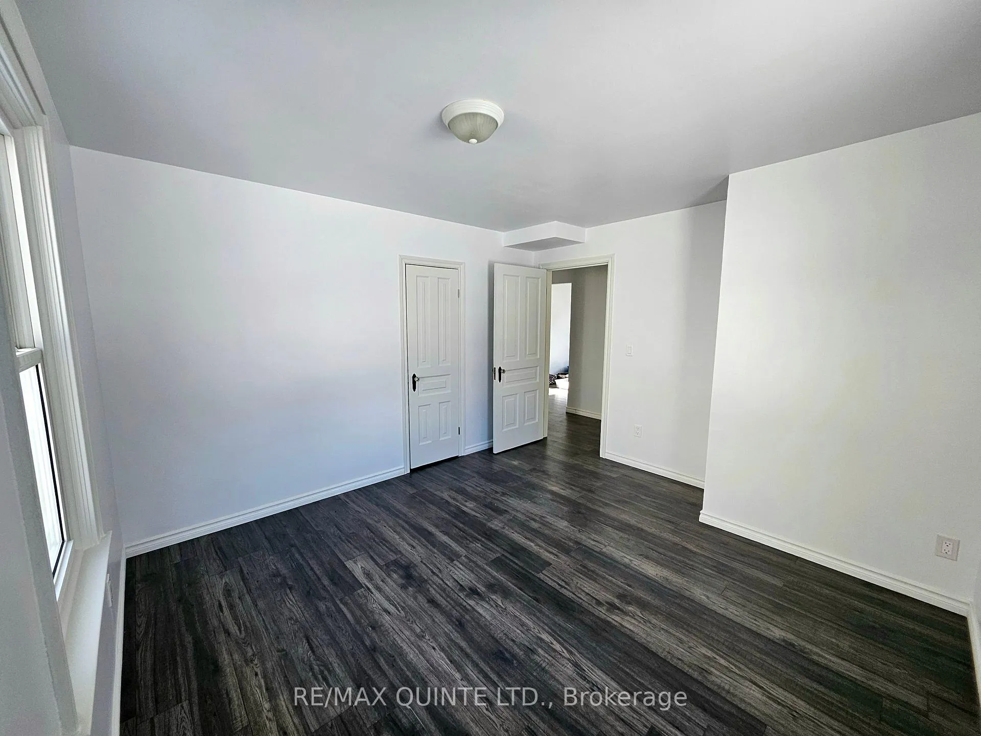 Photo 5 of 181 Burnham Street, Belleville, Belleville Ward — HOMEH